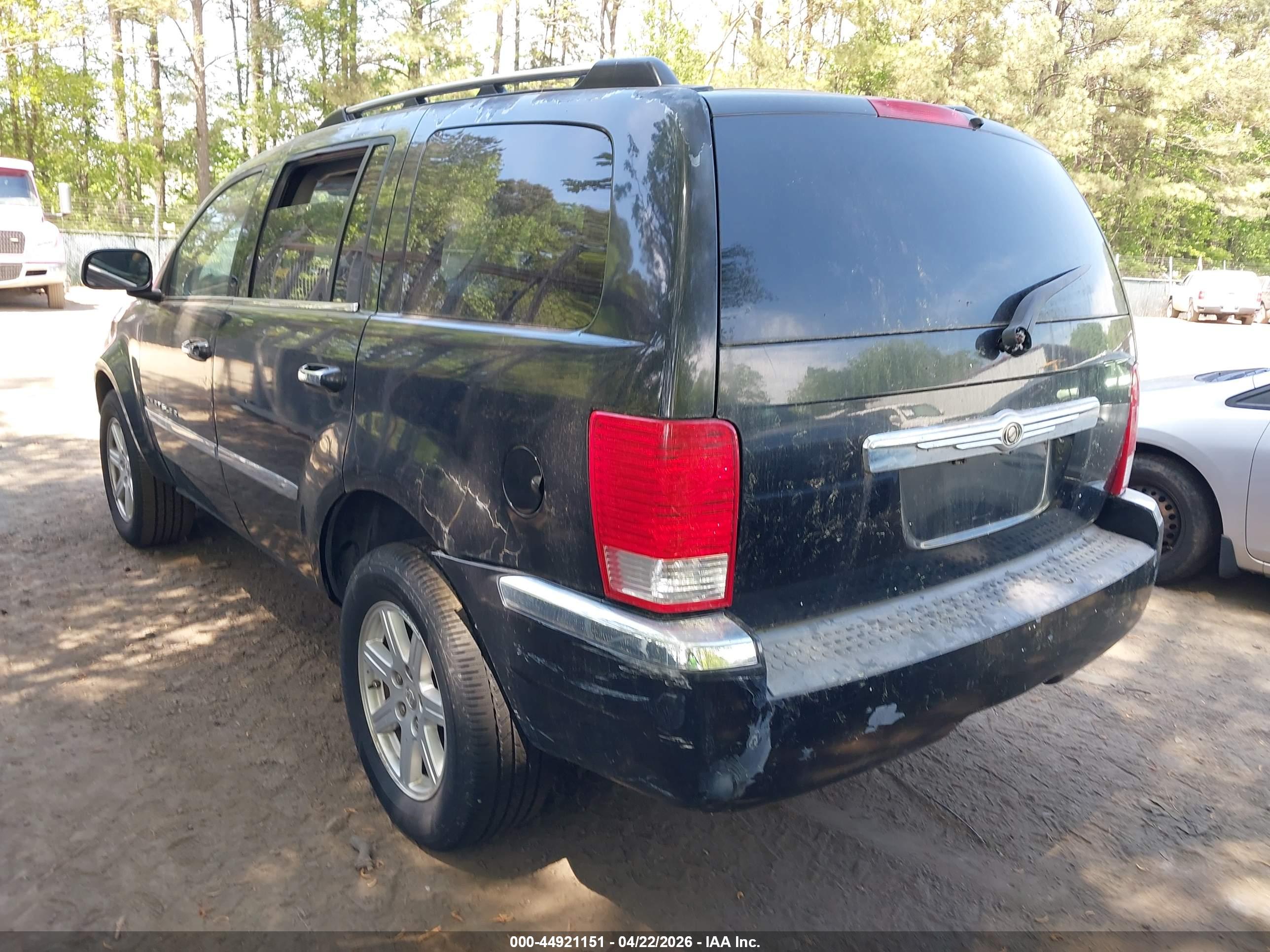 CHRYSLER ASPEN image 3