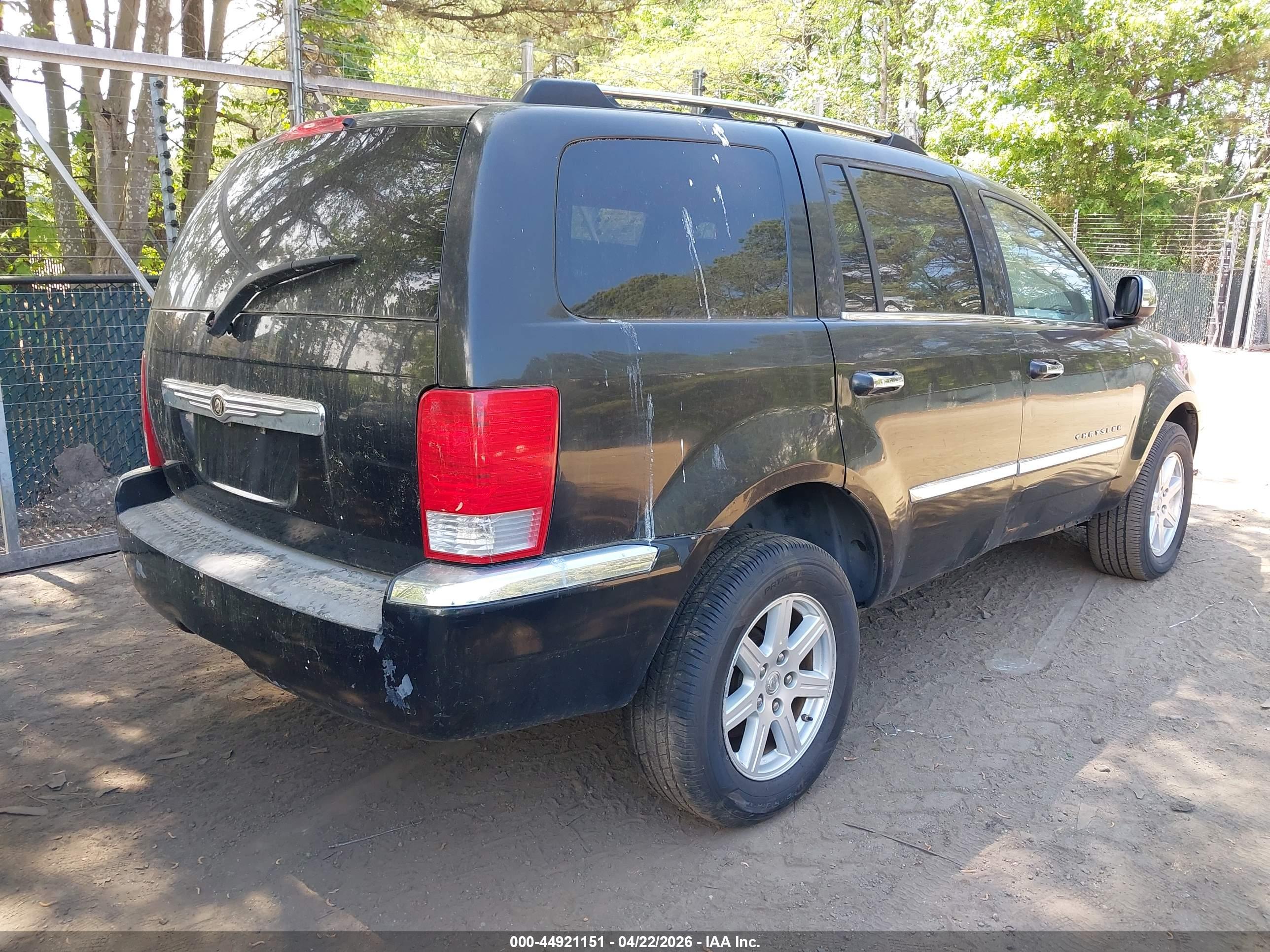 CHRYSLER ASPEN image 4