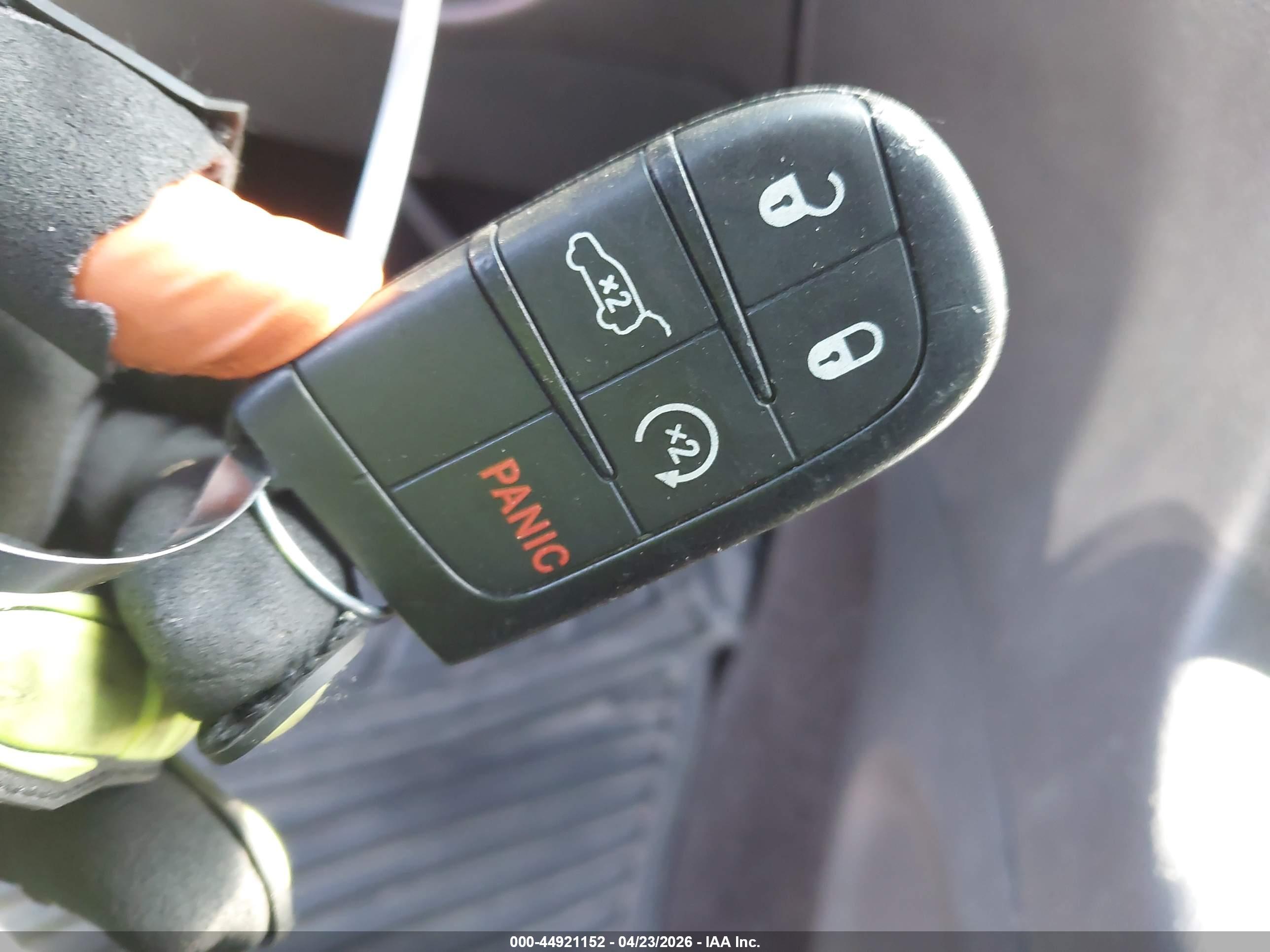 JEEP GRAND image 11