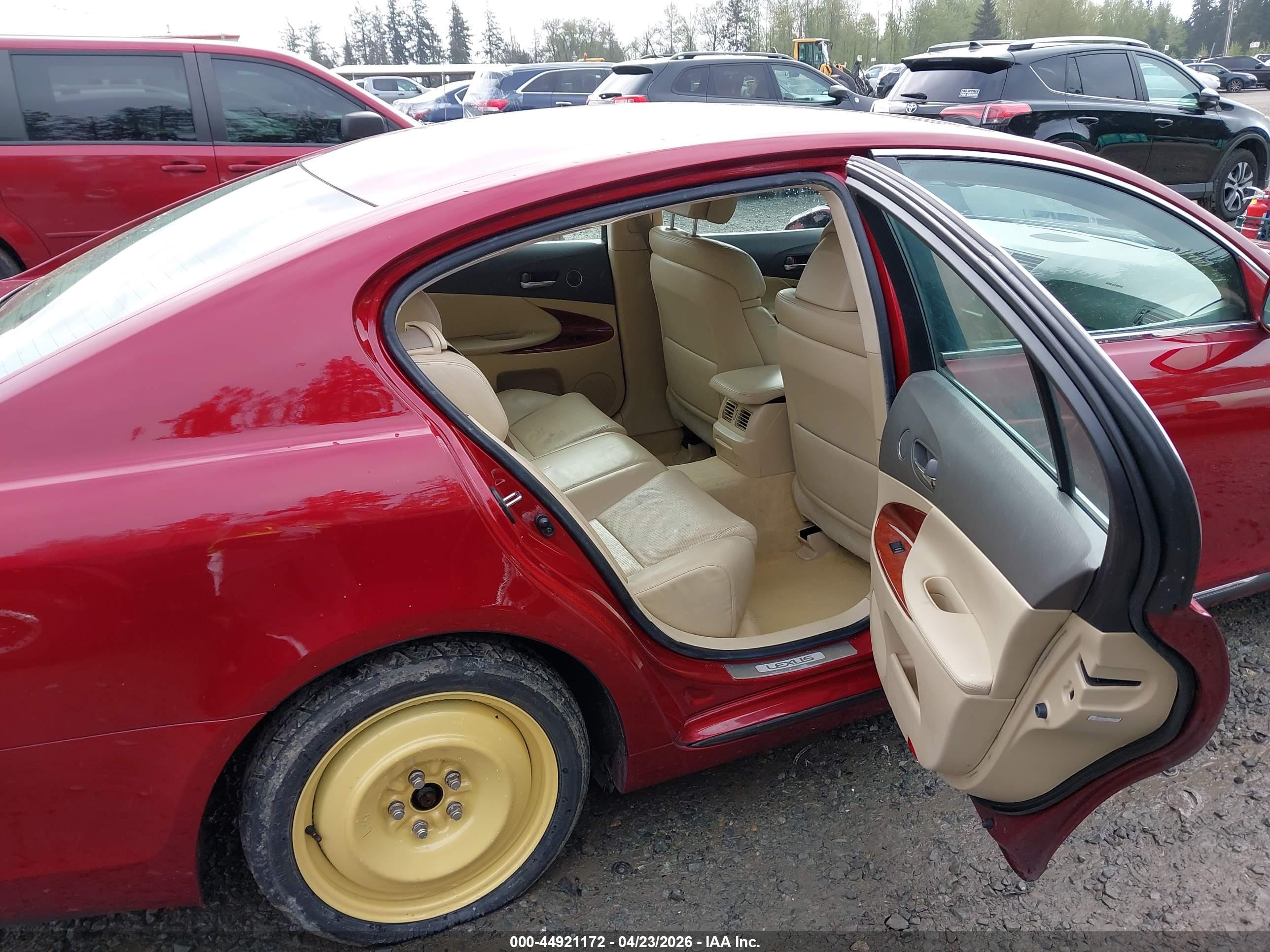 LEXUS GS image 8