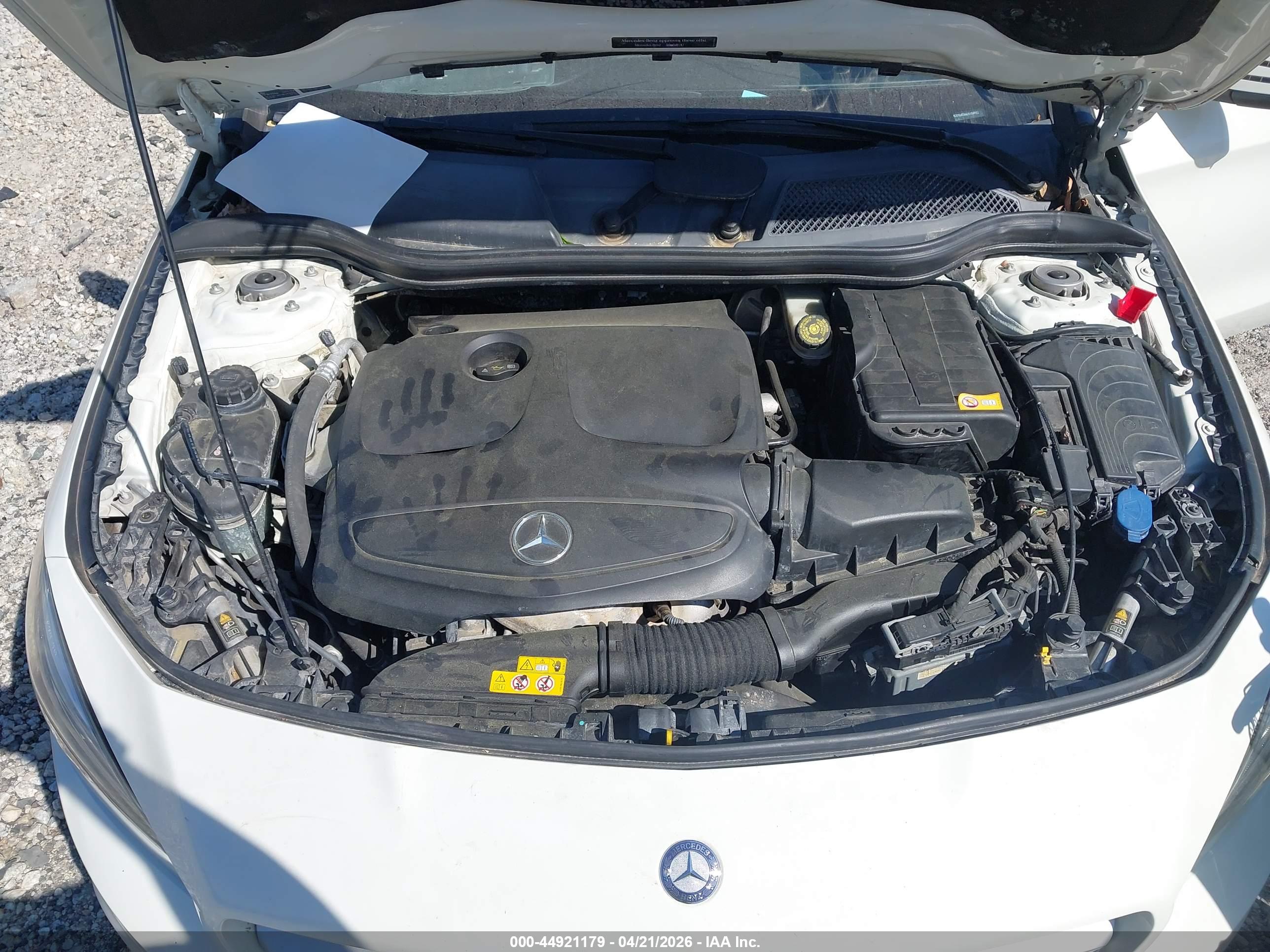 MERCEDES-BENZ CLA image 10
