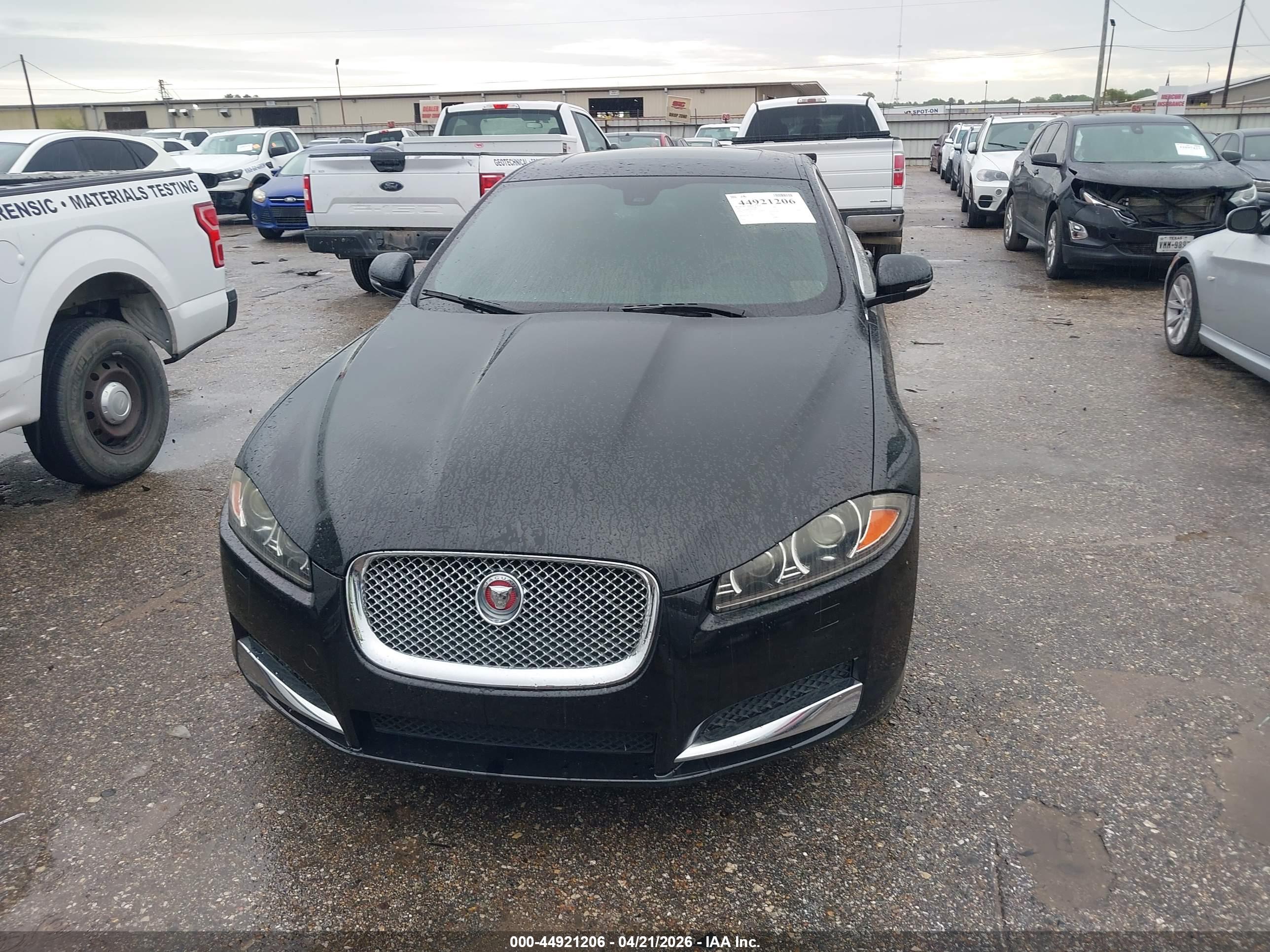 JAGUAR XF image 6