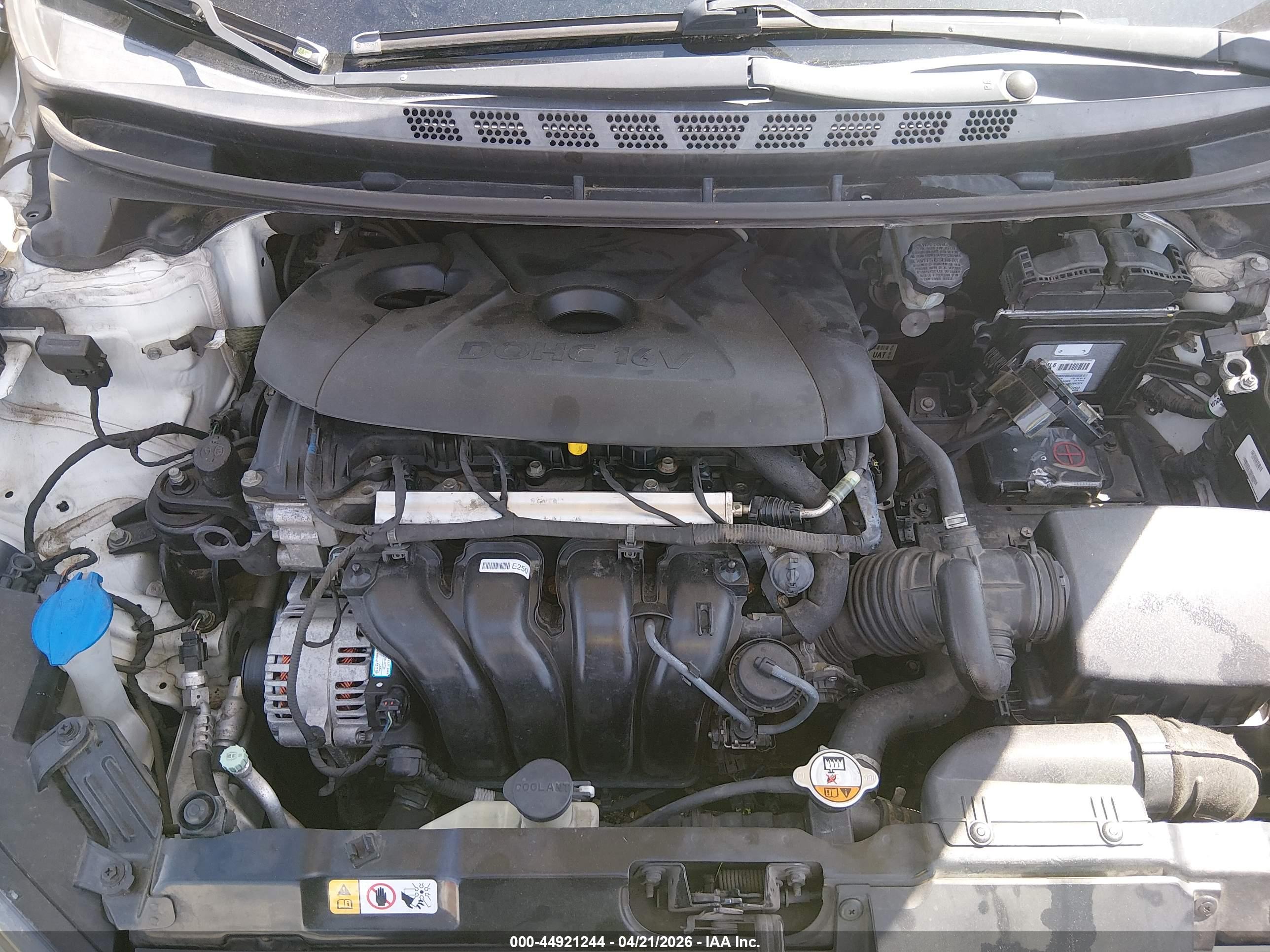 HYUNDAI ELANTRA image 10