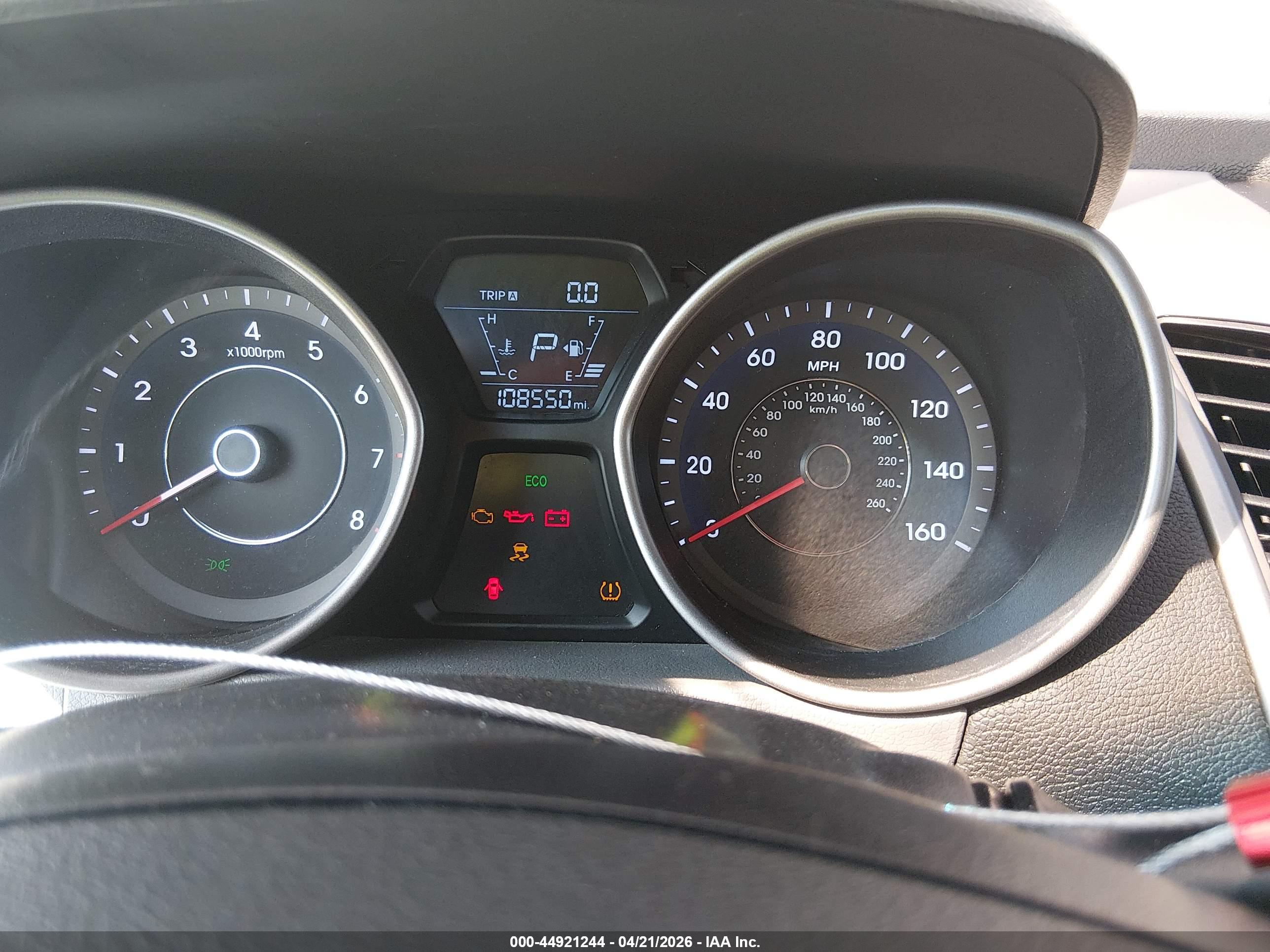 HYUNDAI ELANTRA image 7