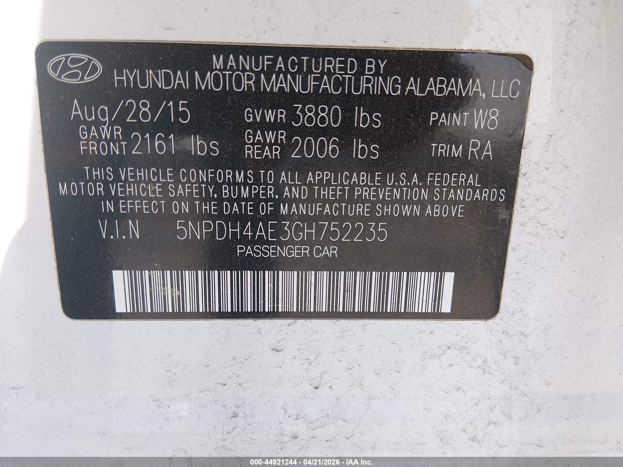 HYUNDAI ELANTRA image 9
