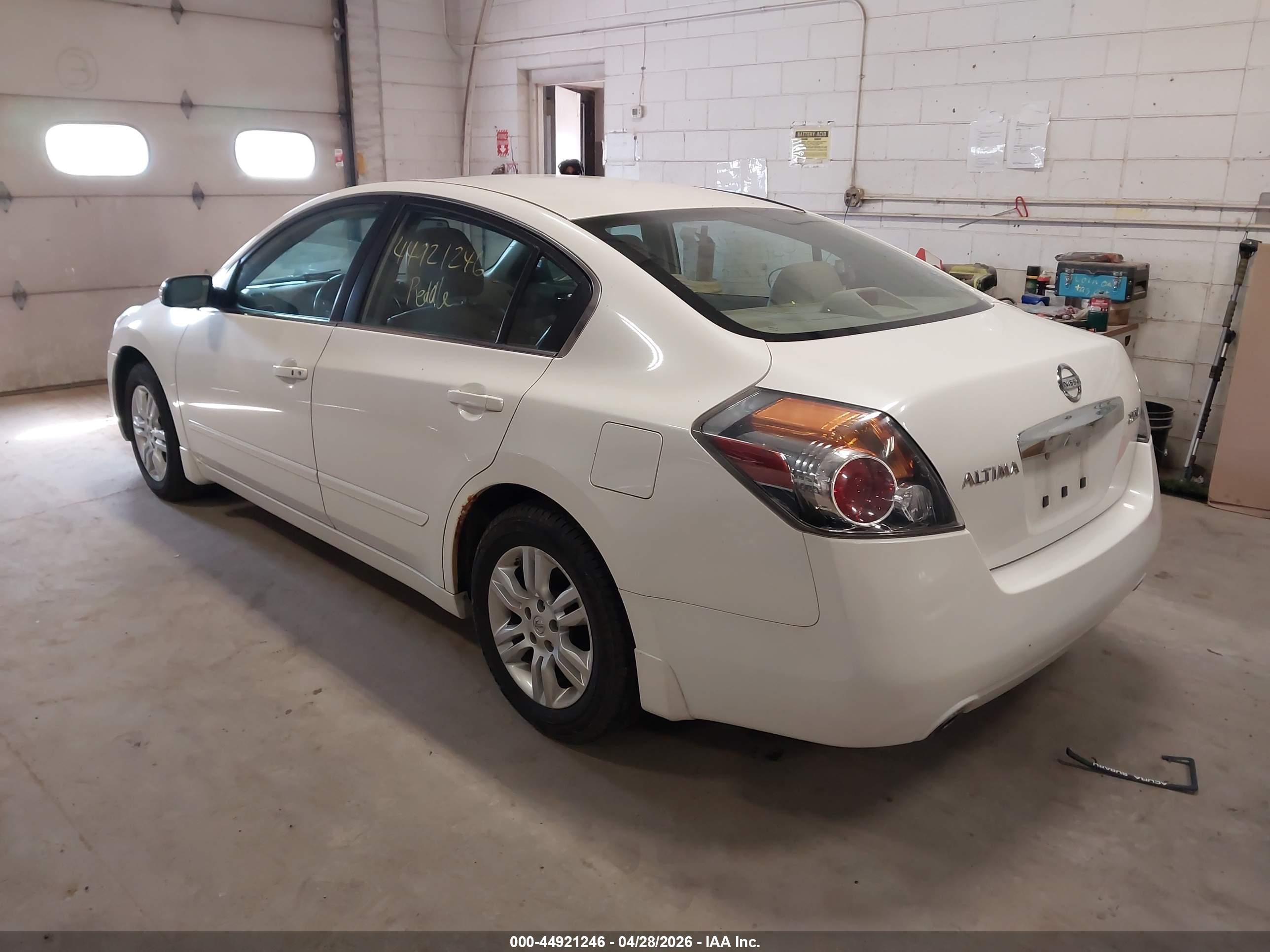 NISSAN ALTIMA image 3