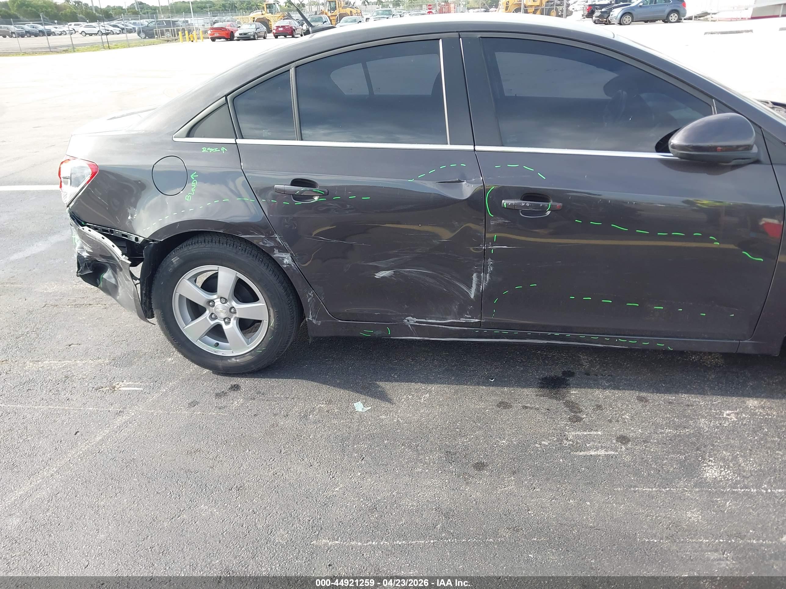 CHEVROLET CRUZE image 6