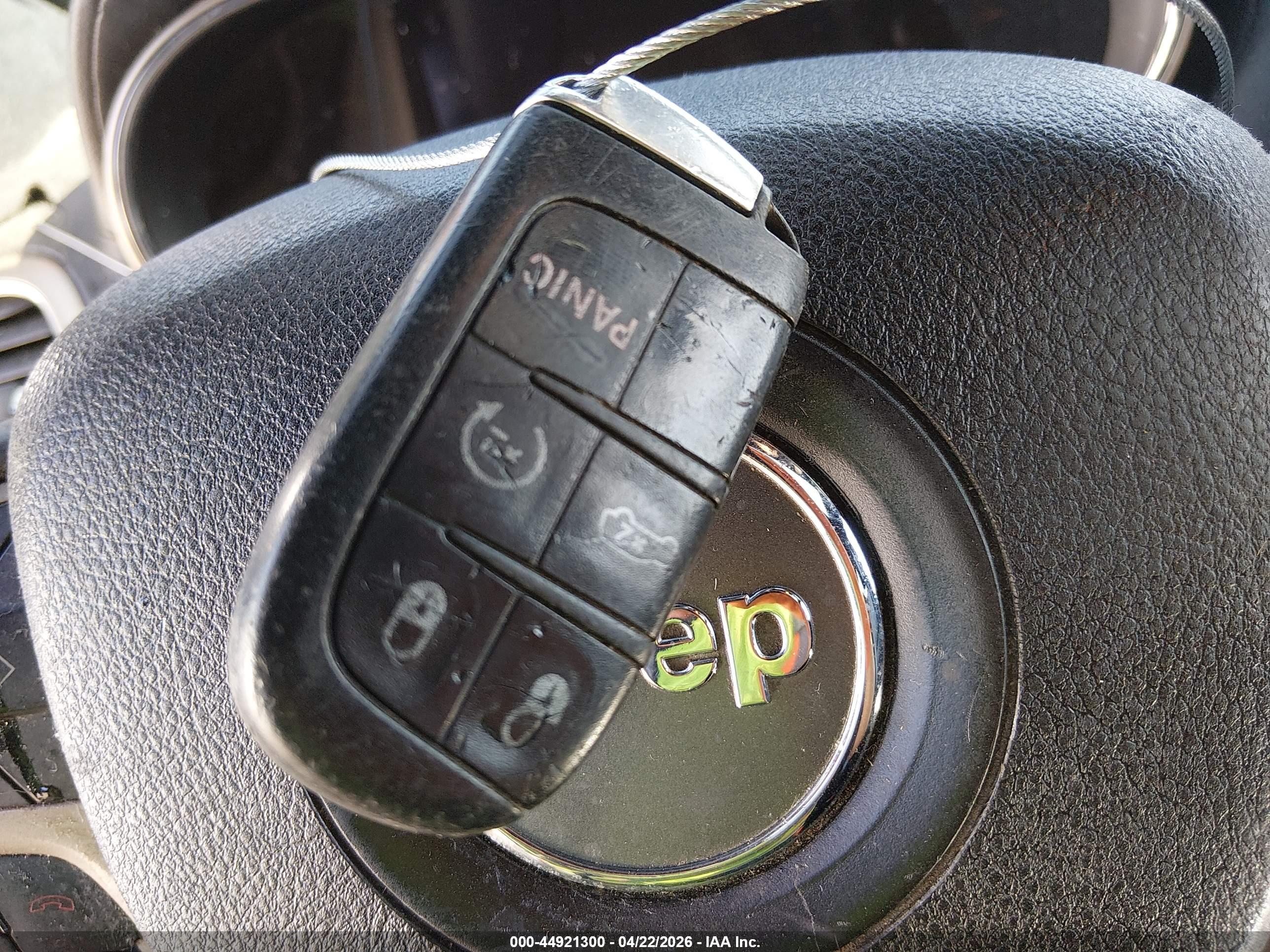 JEEP GRAND image 11