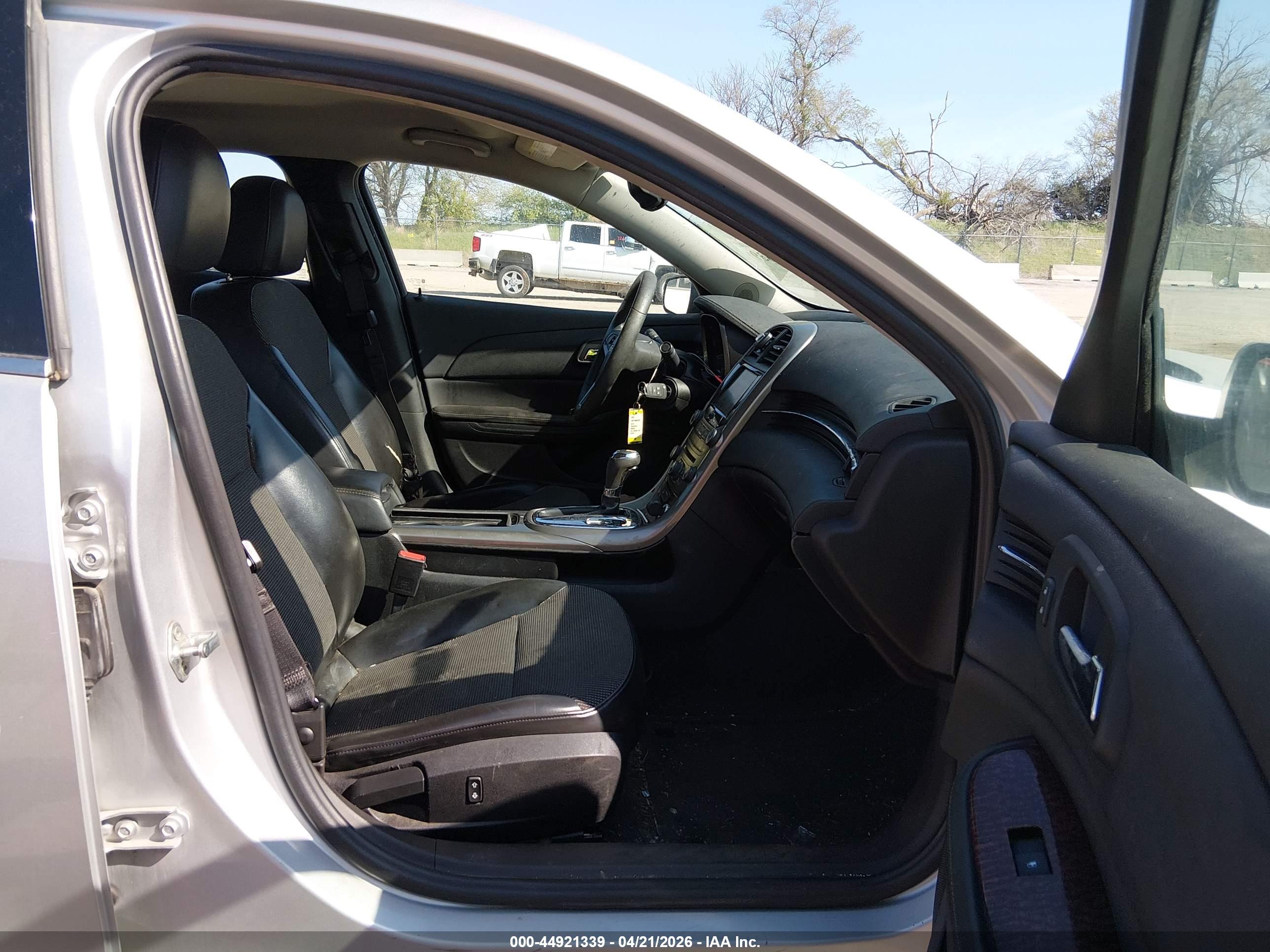 CHEVROLET MALIBU image 5