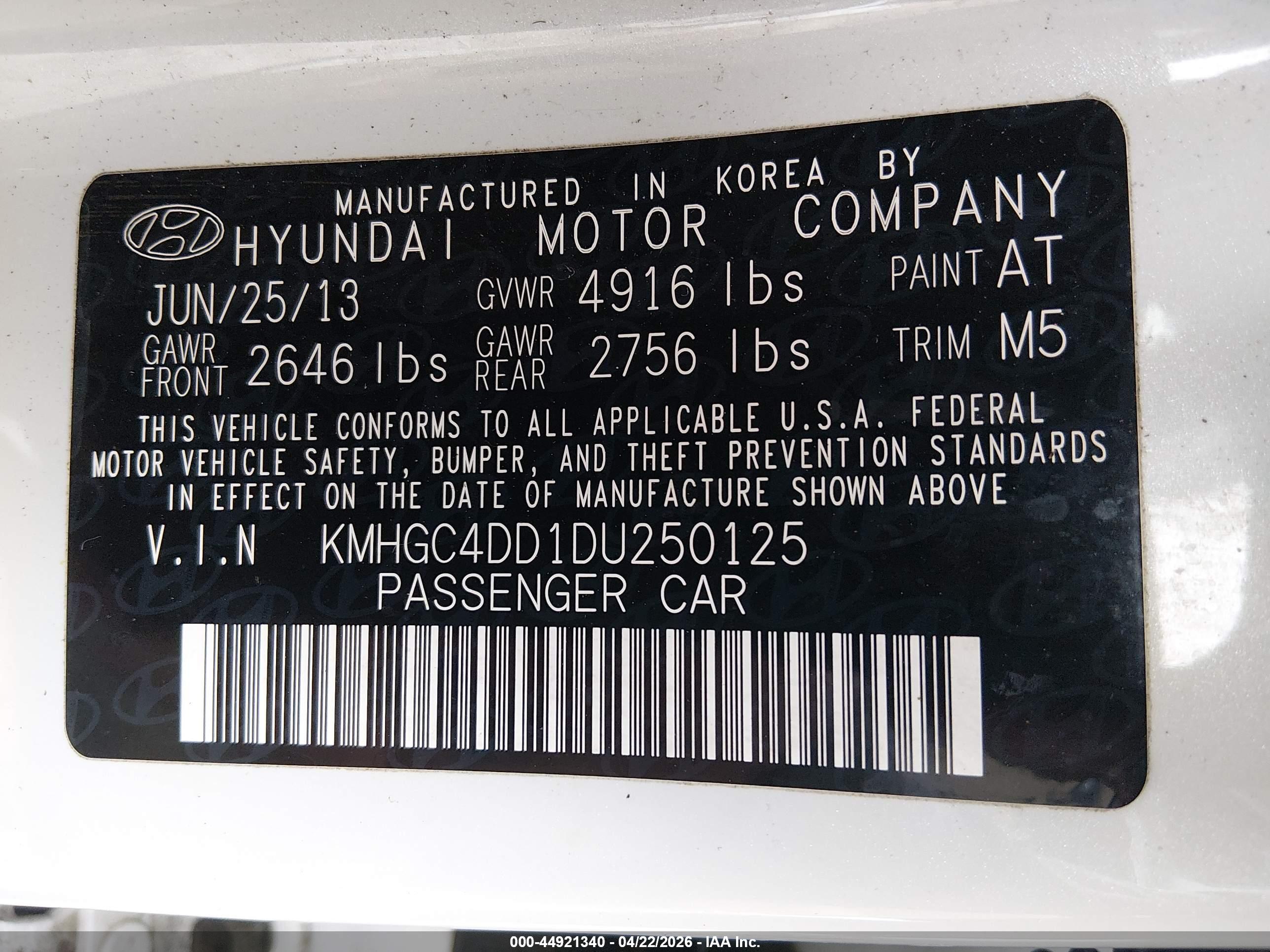 HYUNDAI GENESIS image 9