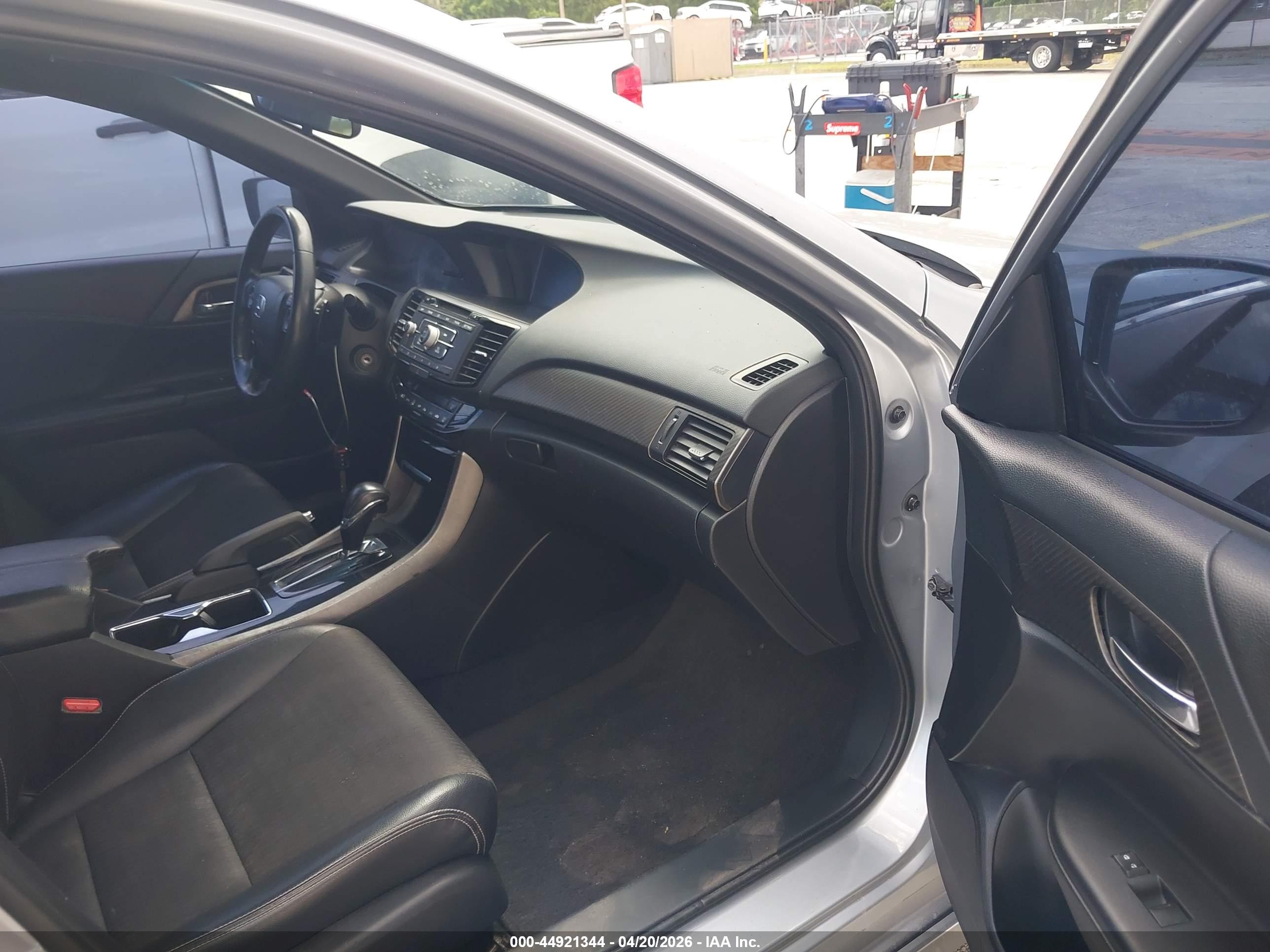 HONDA ACCORD image 5