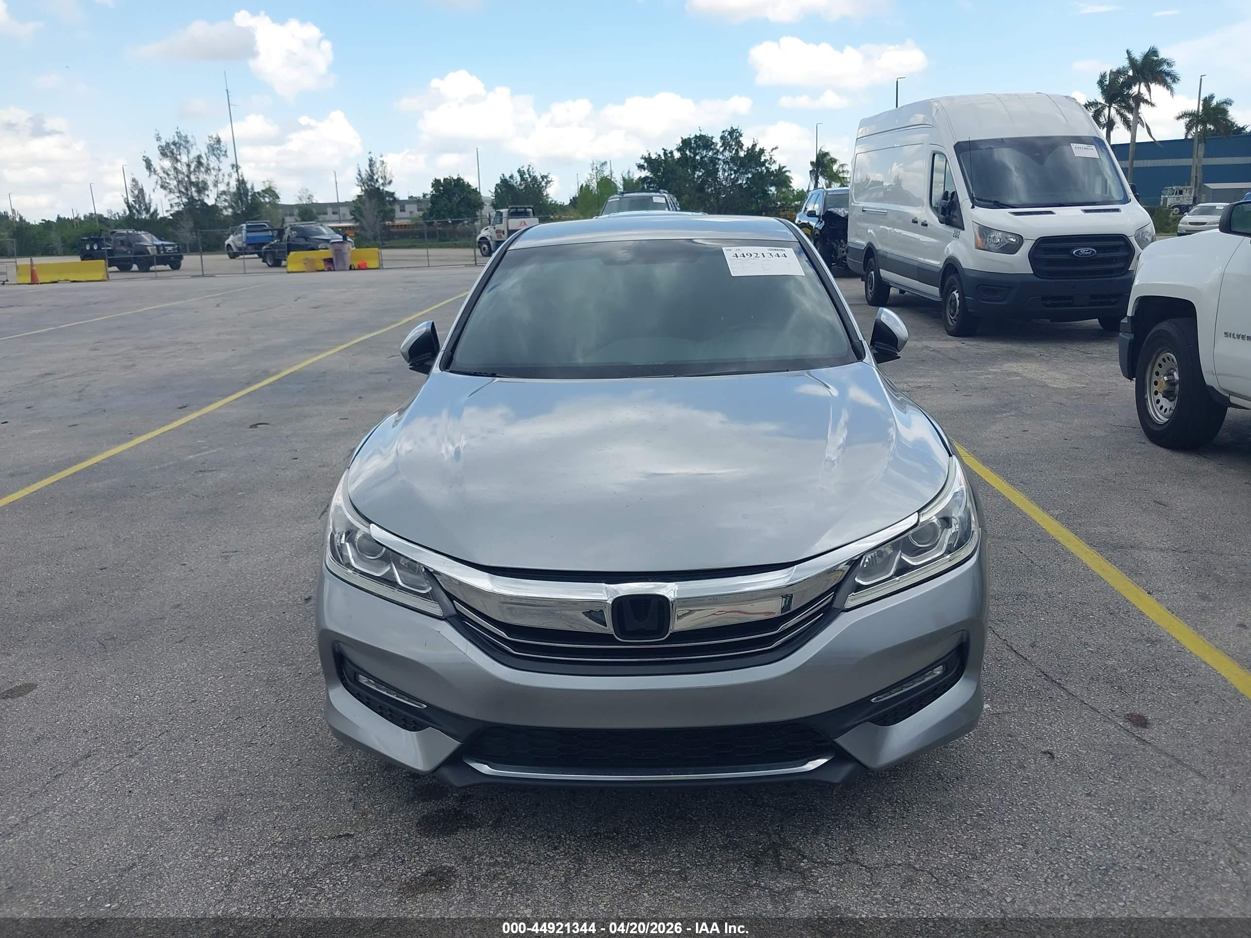 HONDA ACCORD image 6