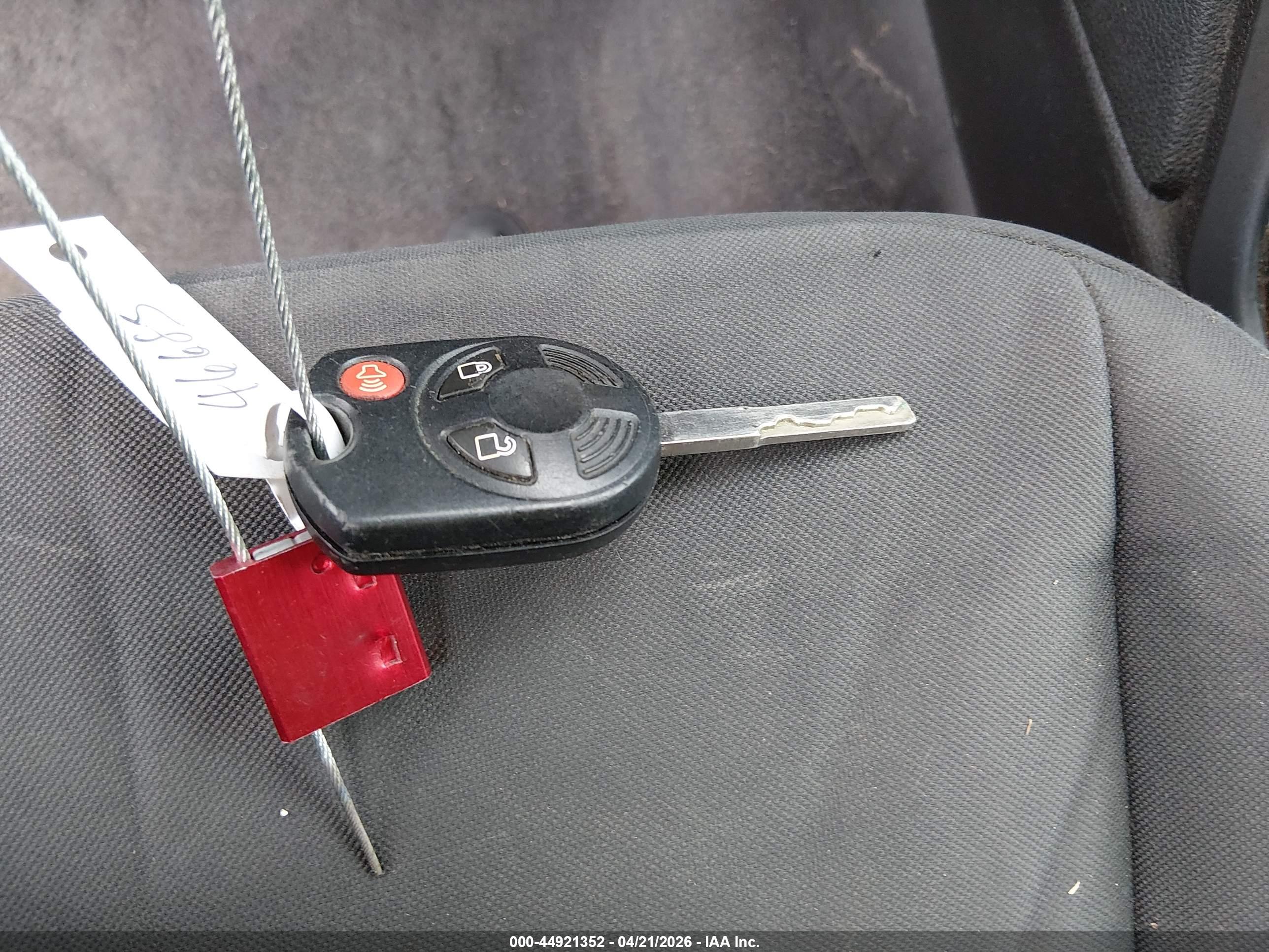 FORD ESCAPE image 11