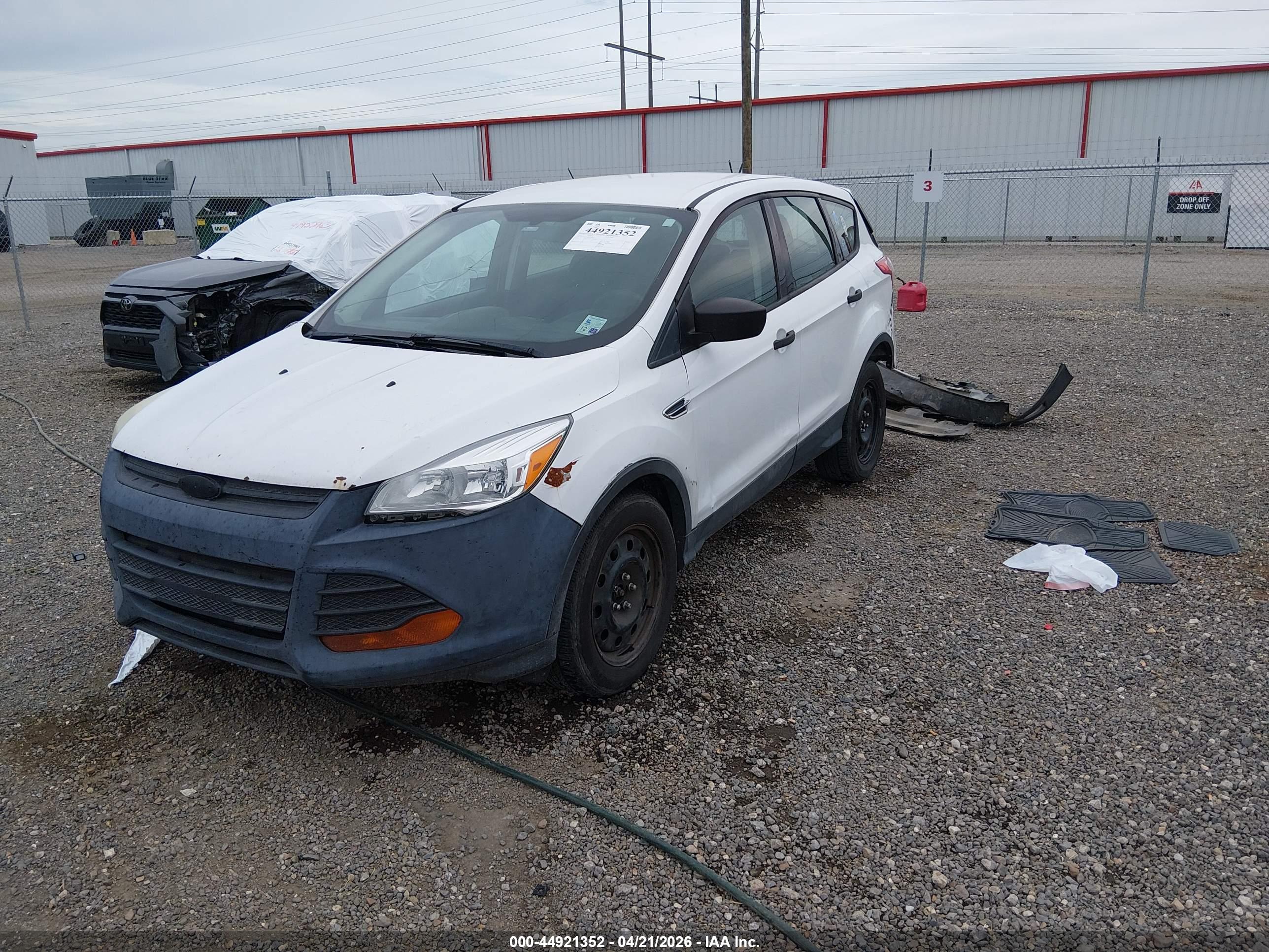 FORD ESCAPE image 2