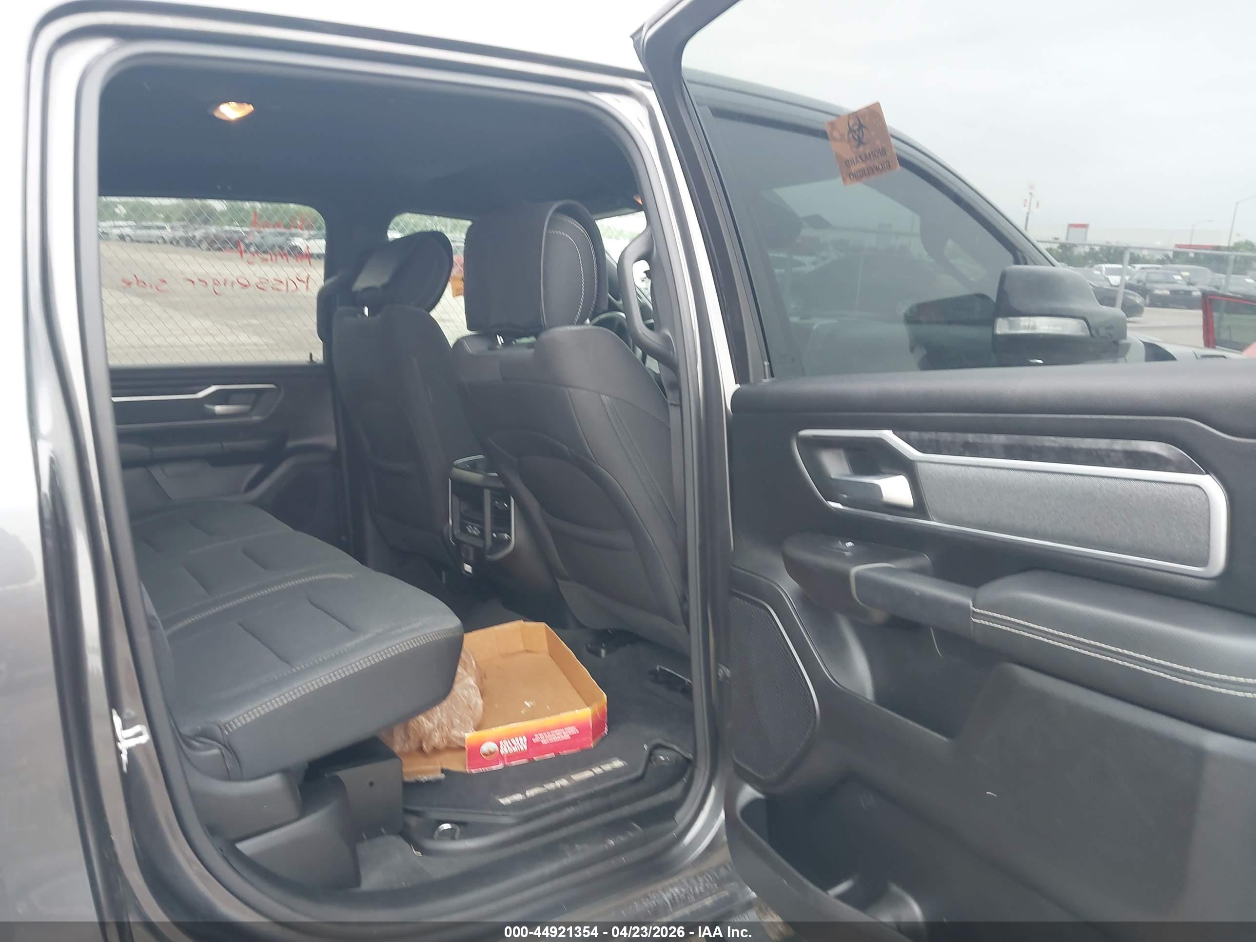 RAM 1500 image 8