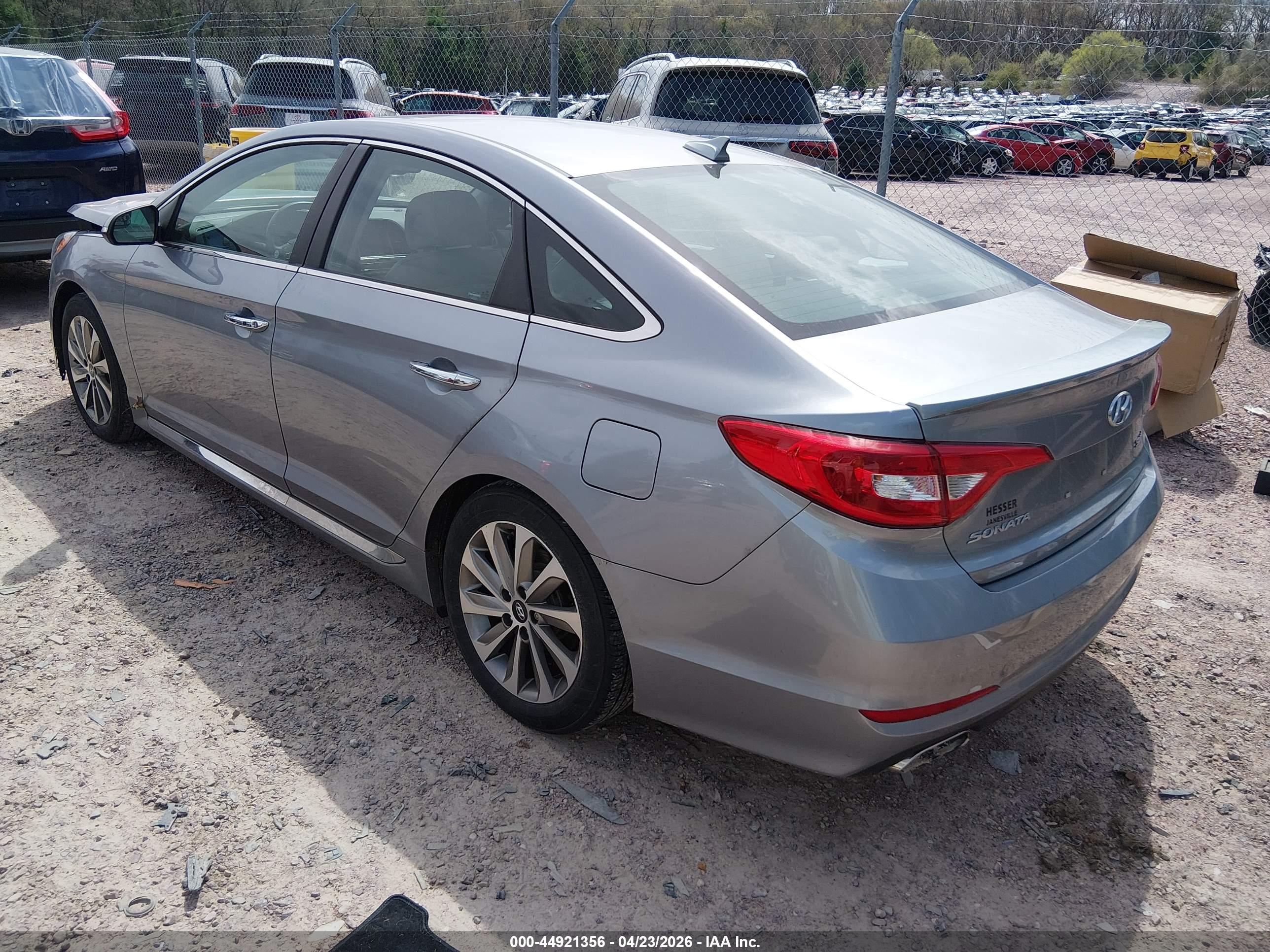 HYUNDAI SONATA image 3