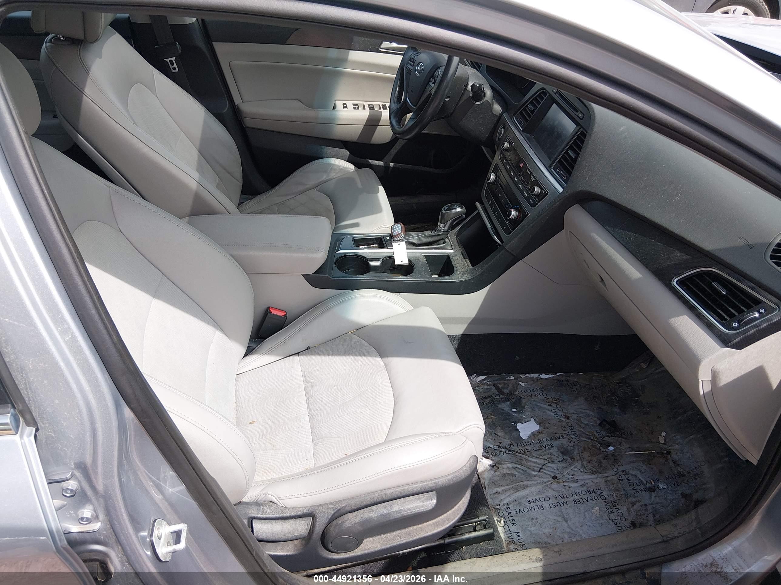 HYUNDAI SONATA image 5