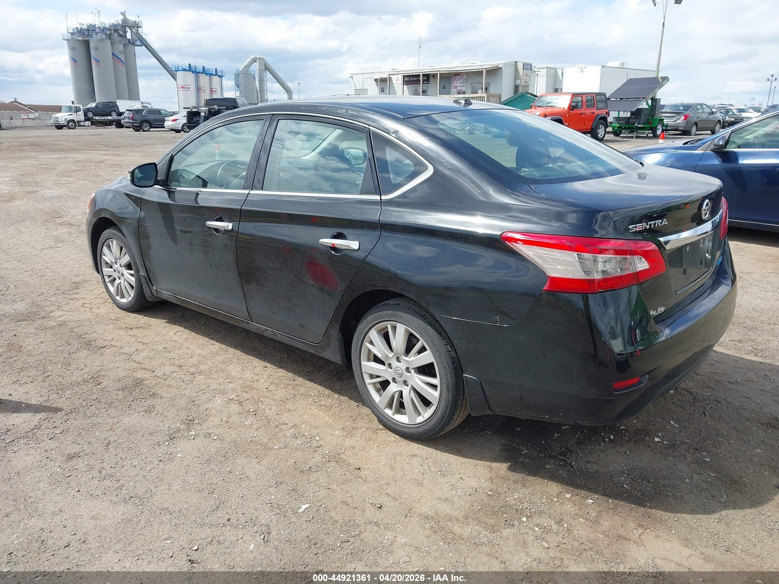 NISSAN SENTRA image 3
