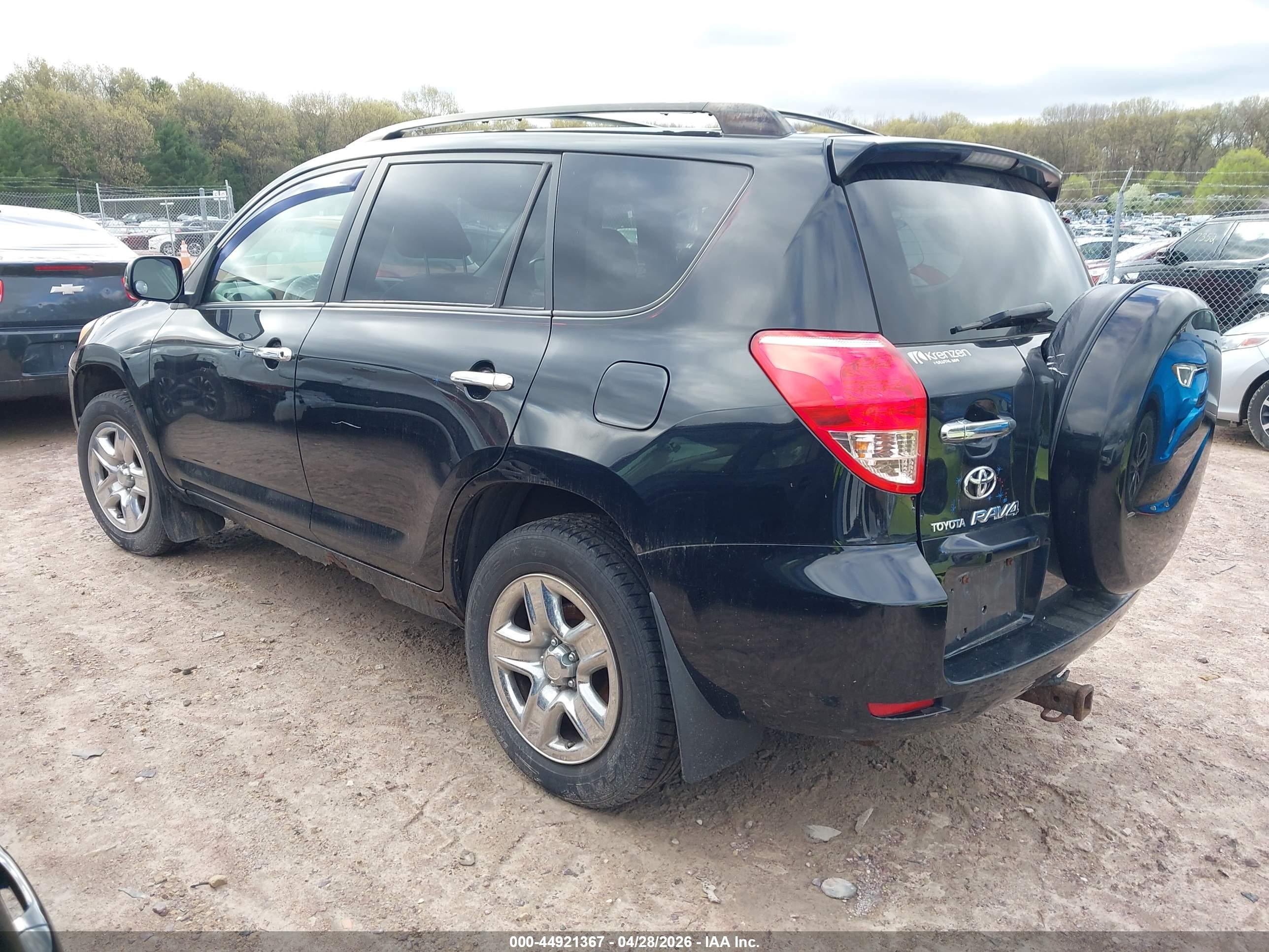 TOYOTA RAV4 image 3