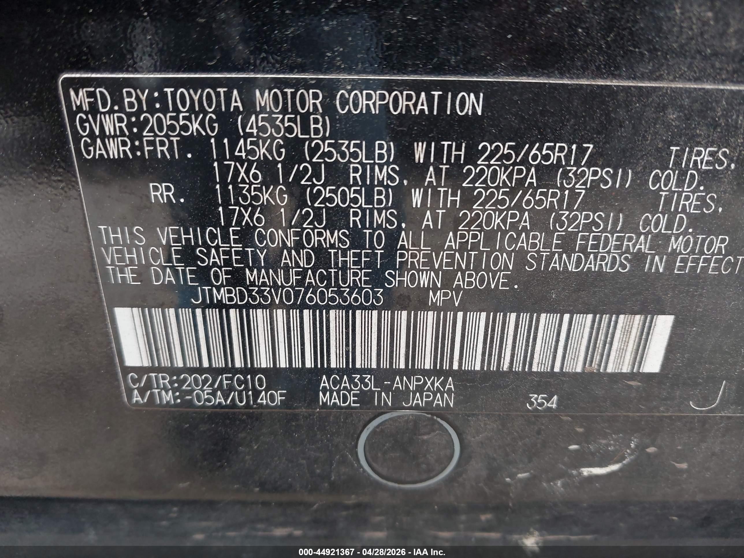 TOYOTA RAV4 image 9