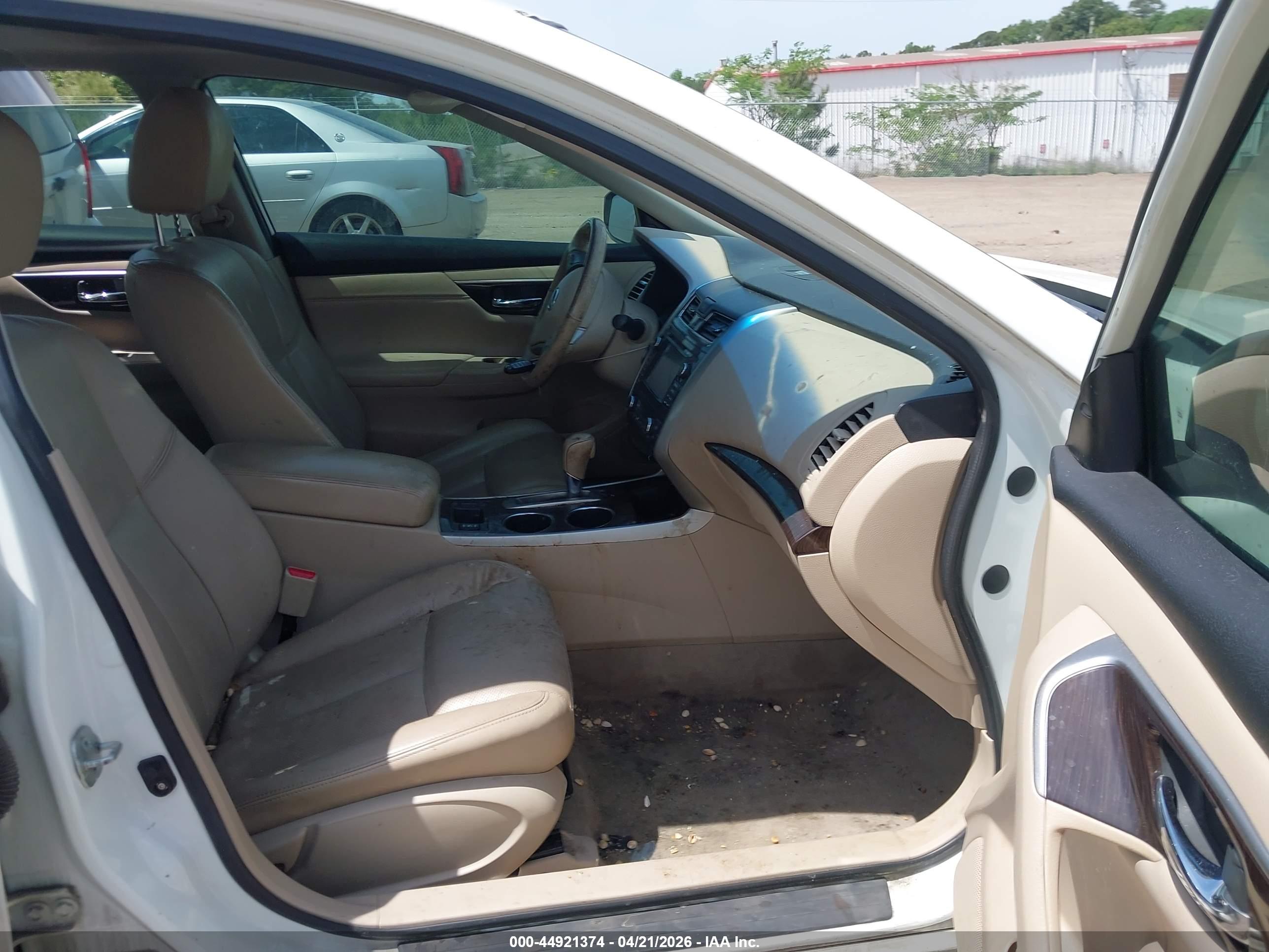 NISSAN ALTIMA image 5