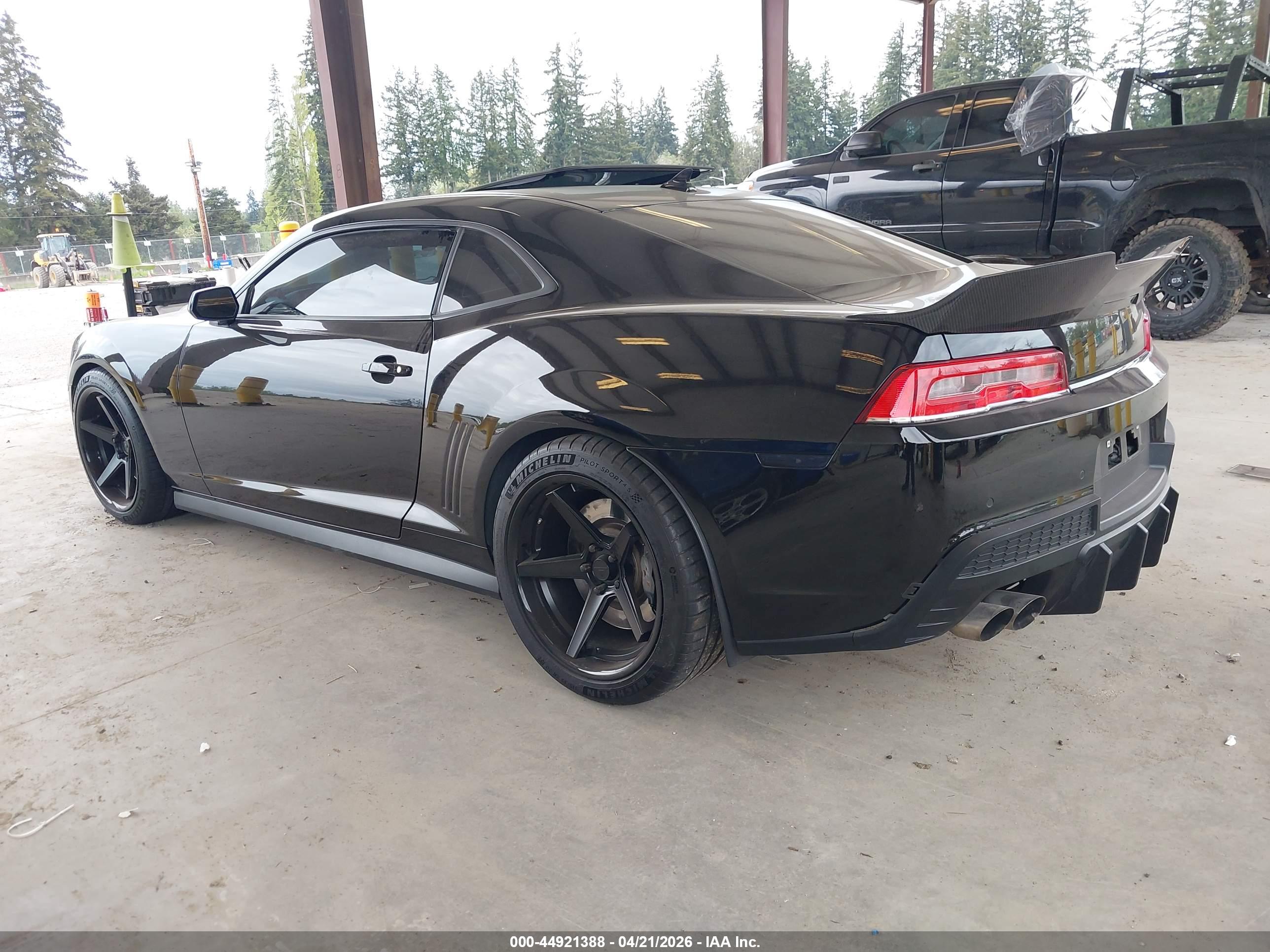 CHEVROLET CAMARO image 3