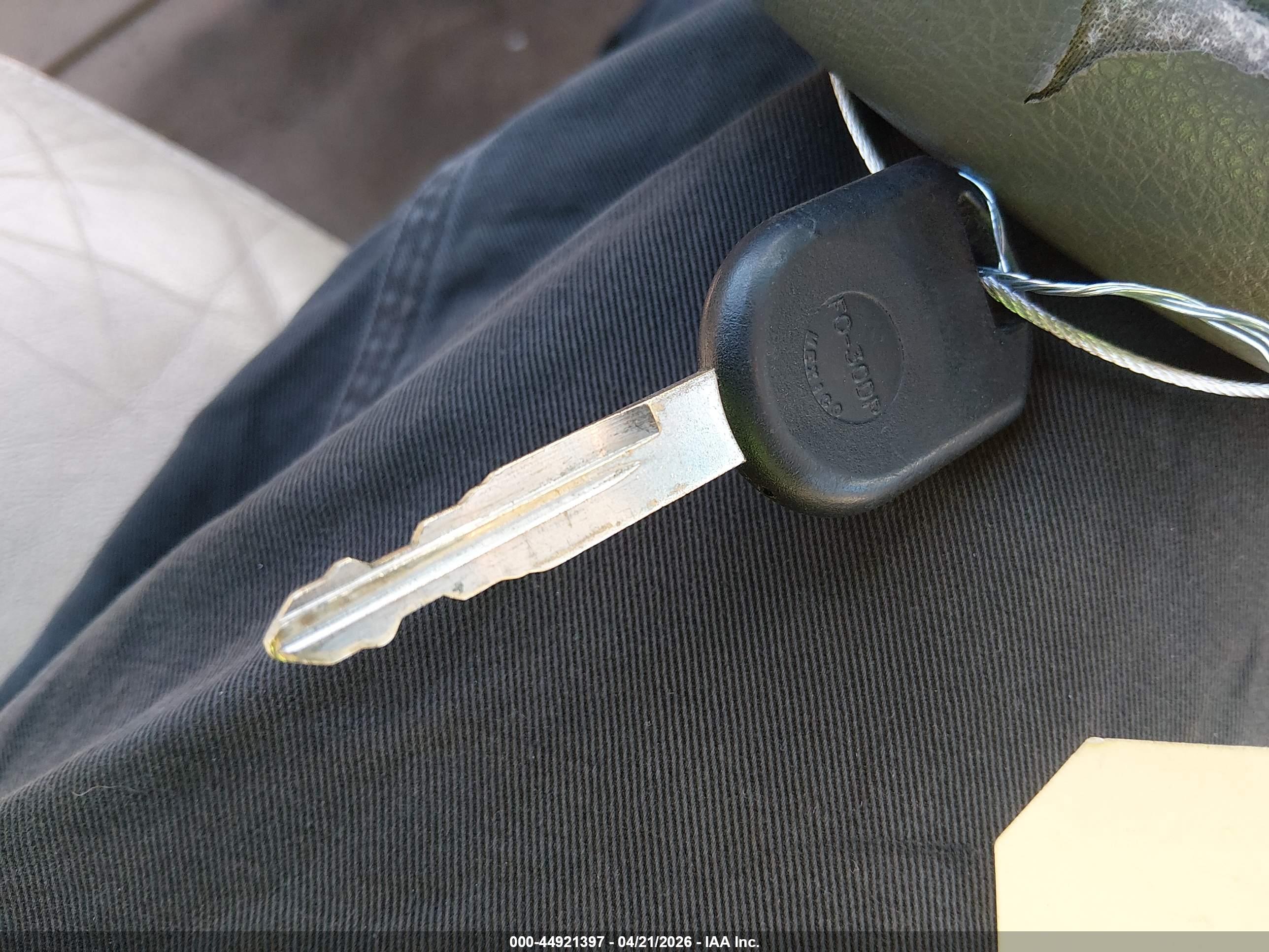 LINCOLN TOWN image 11