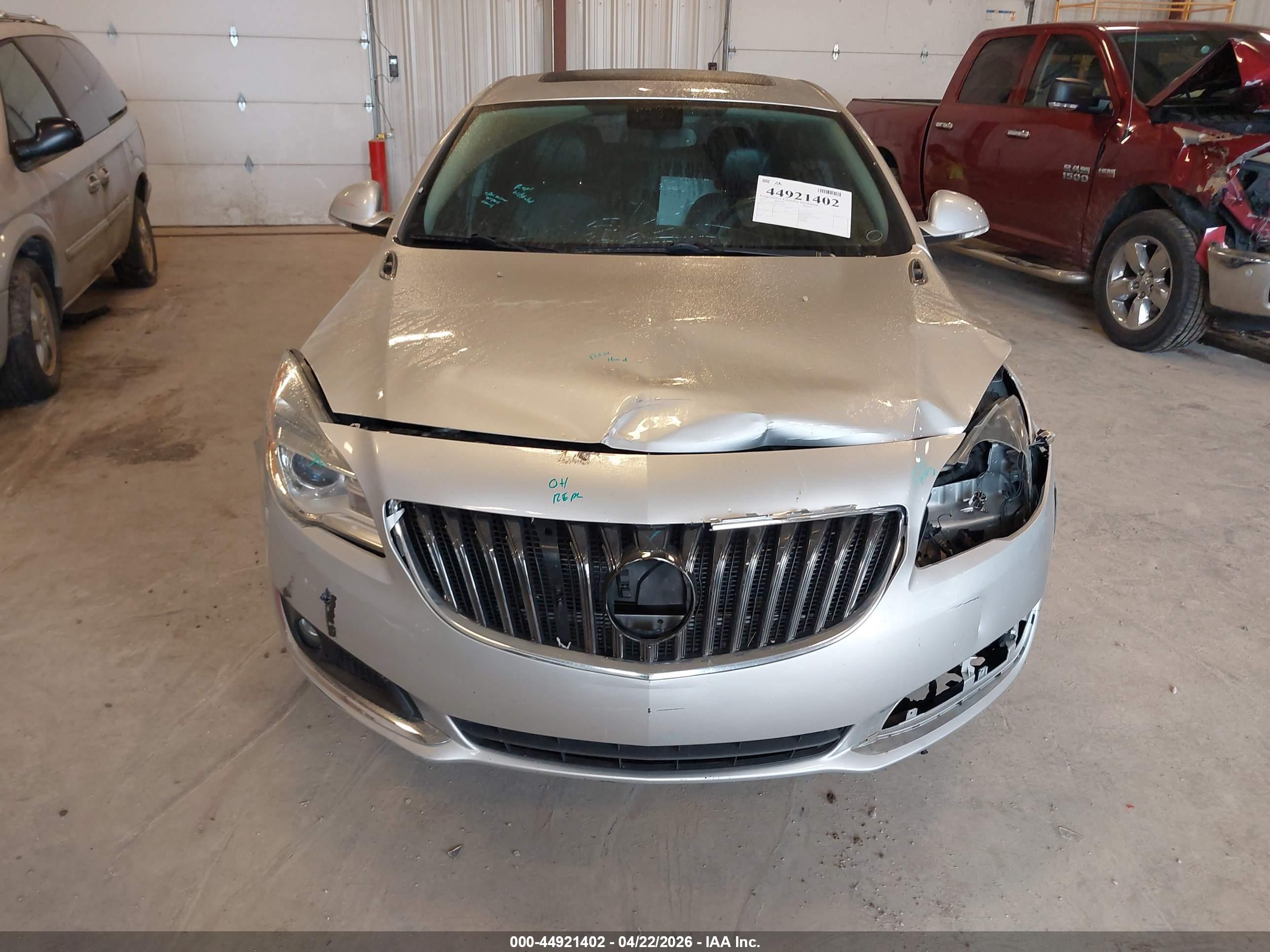 BUICK REGAL image 6
