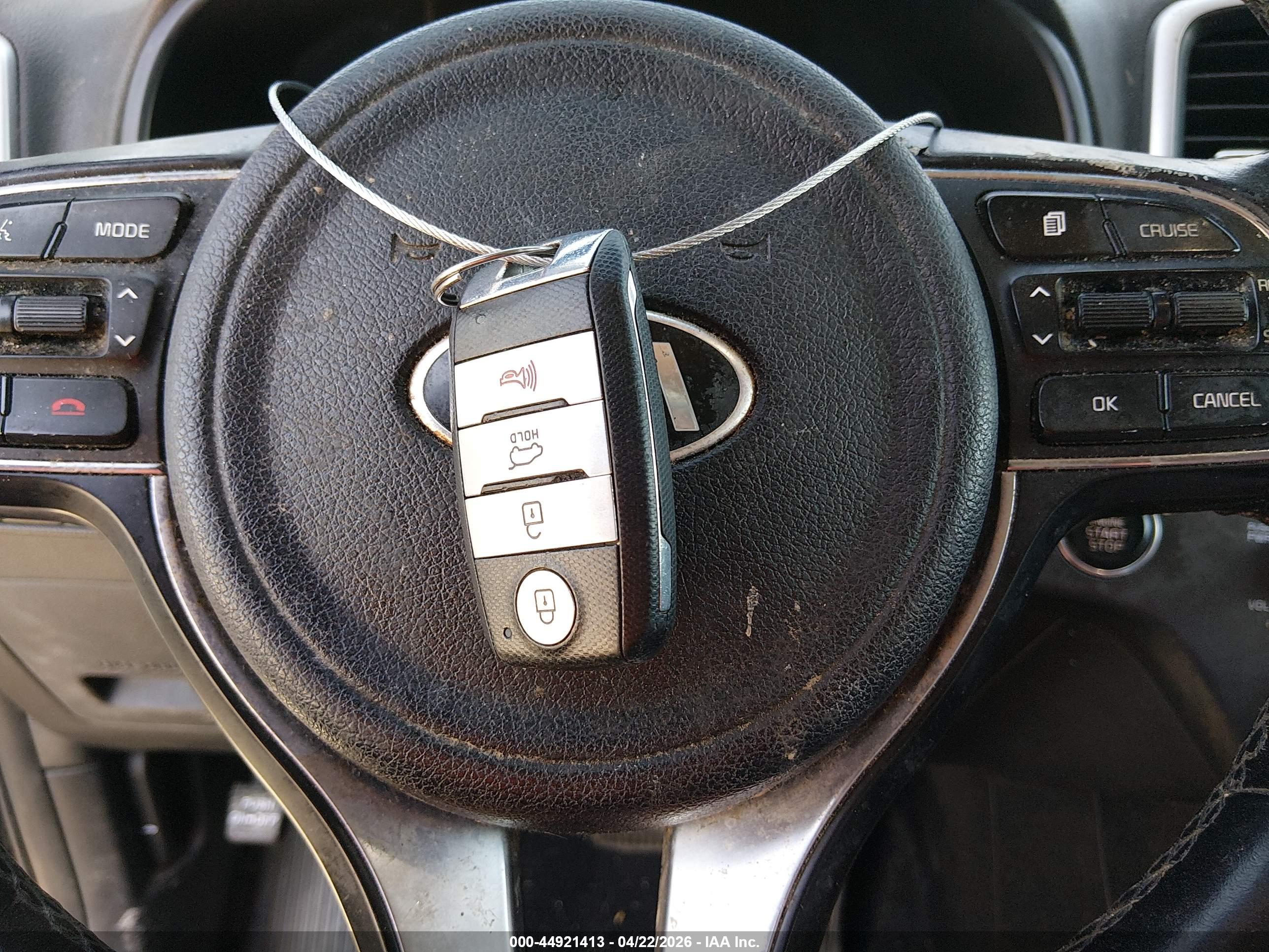 KIA SPORTAGE image 11