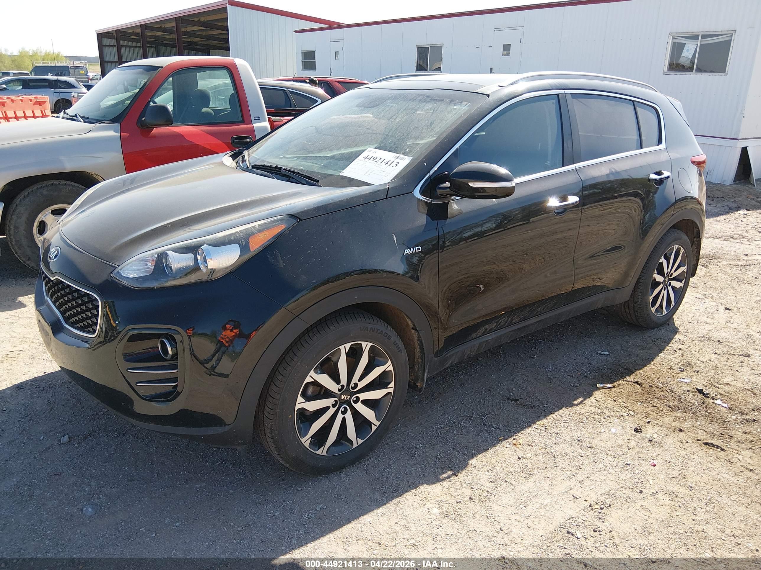 KIA SPORTAGE image 2