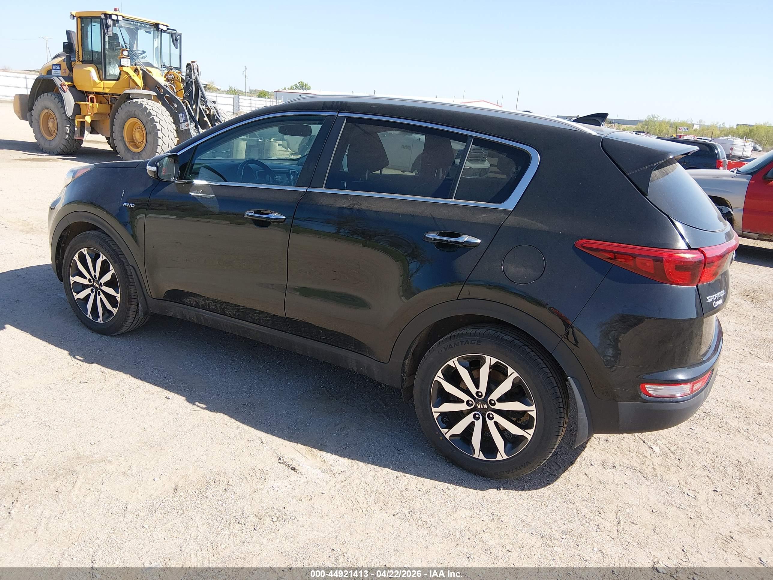 KIA SPORTAGE image 3