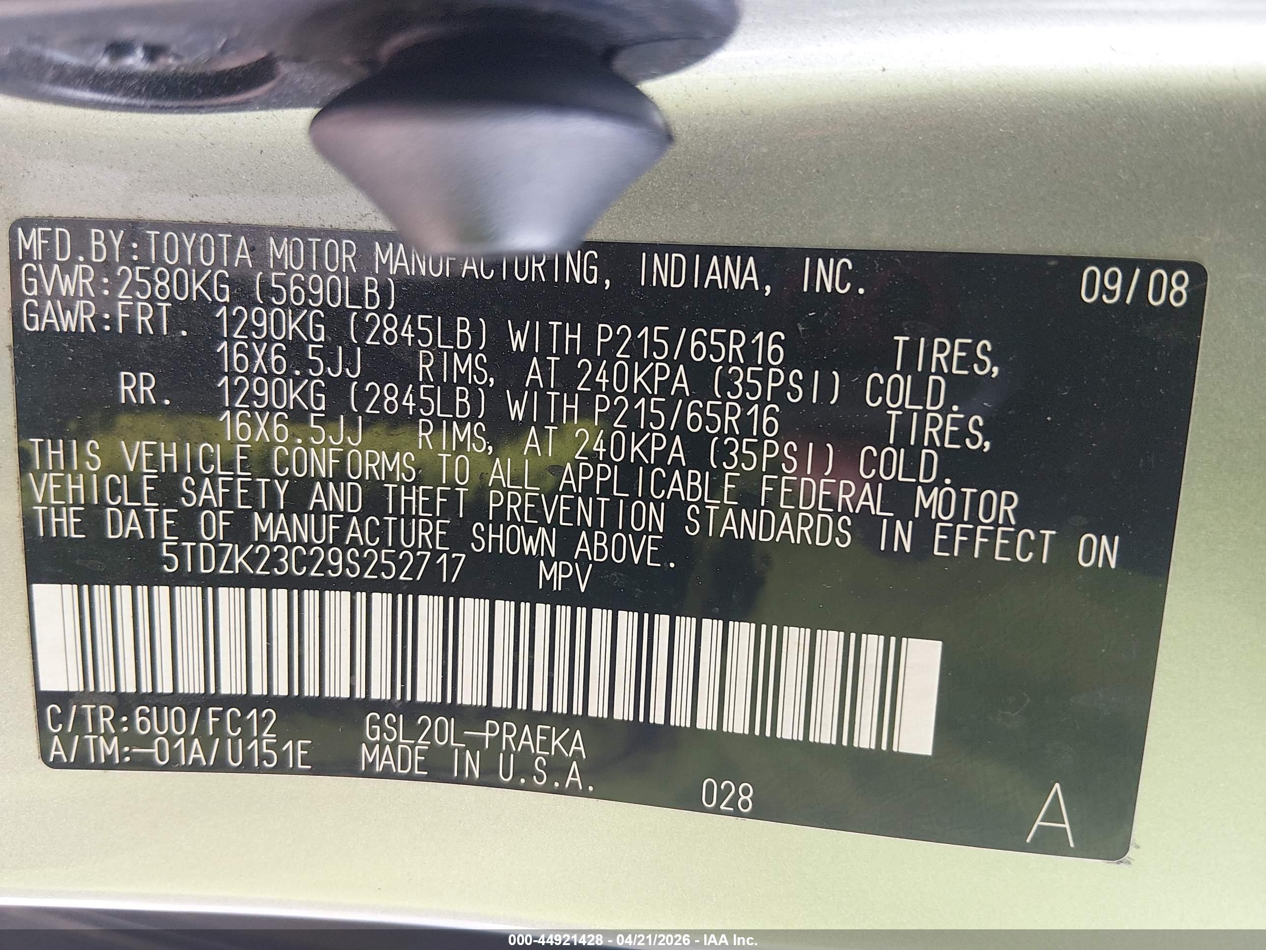 TOYOTA SIENNA image 9