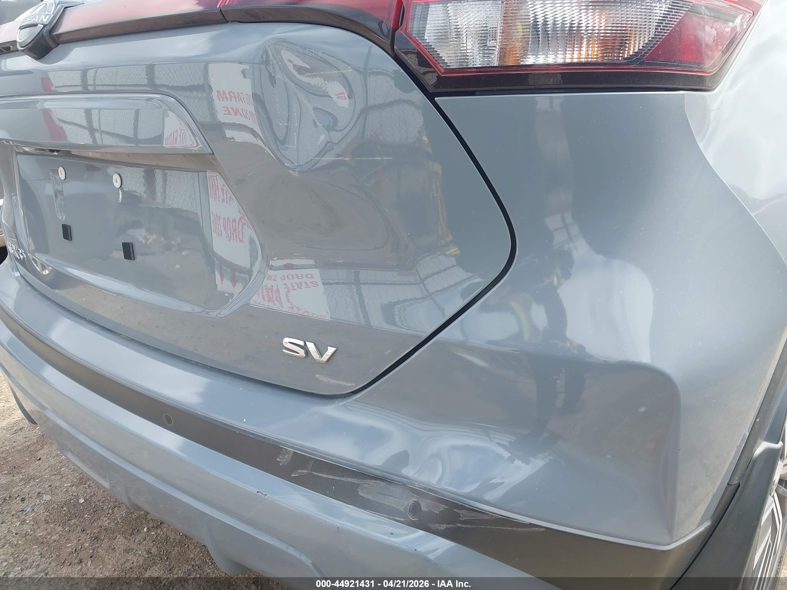NISSAN KICKS image 6