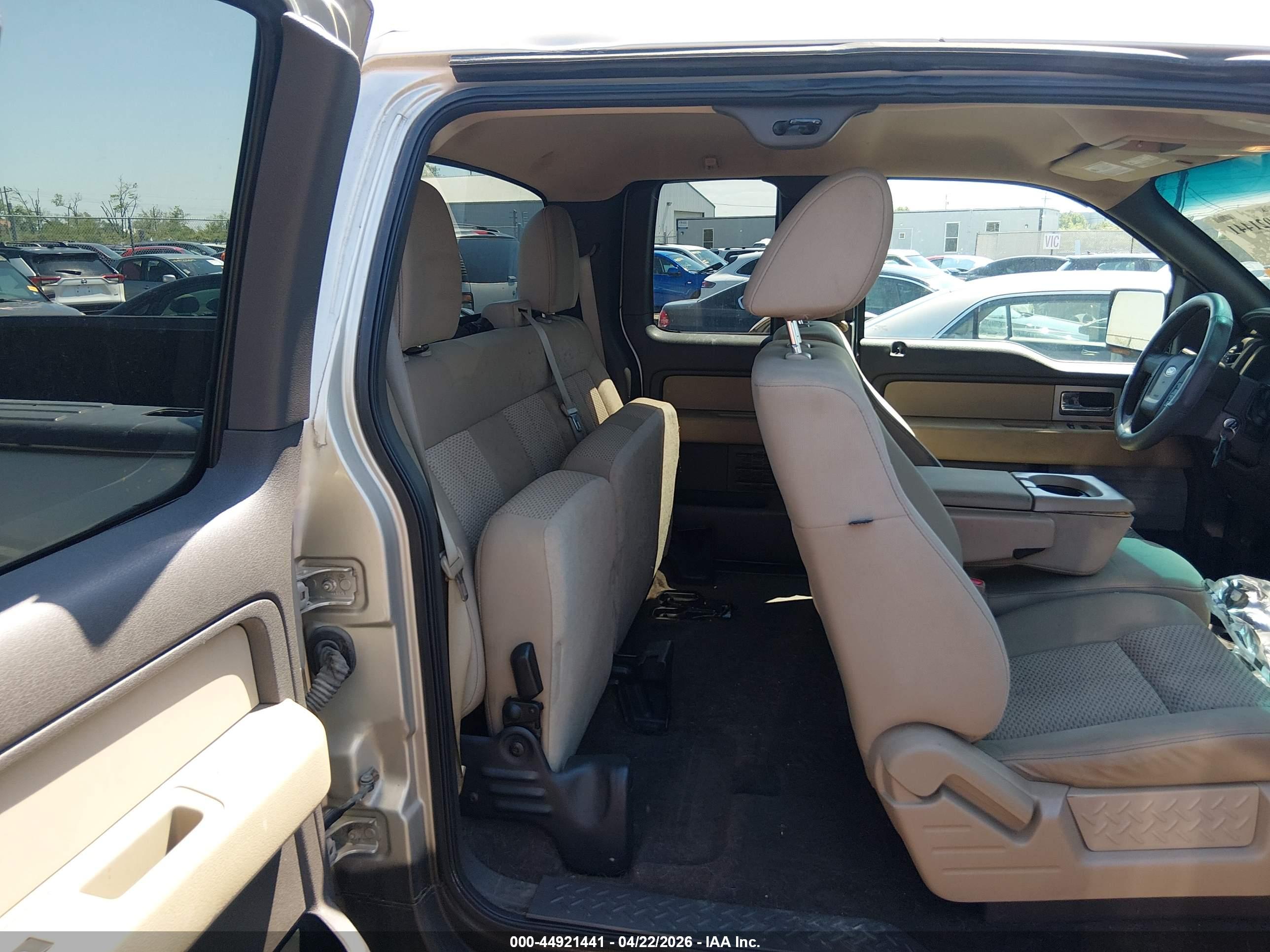 FORD F-150 image 8