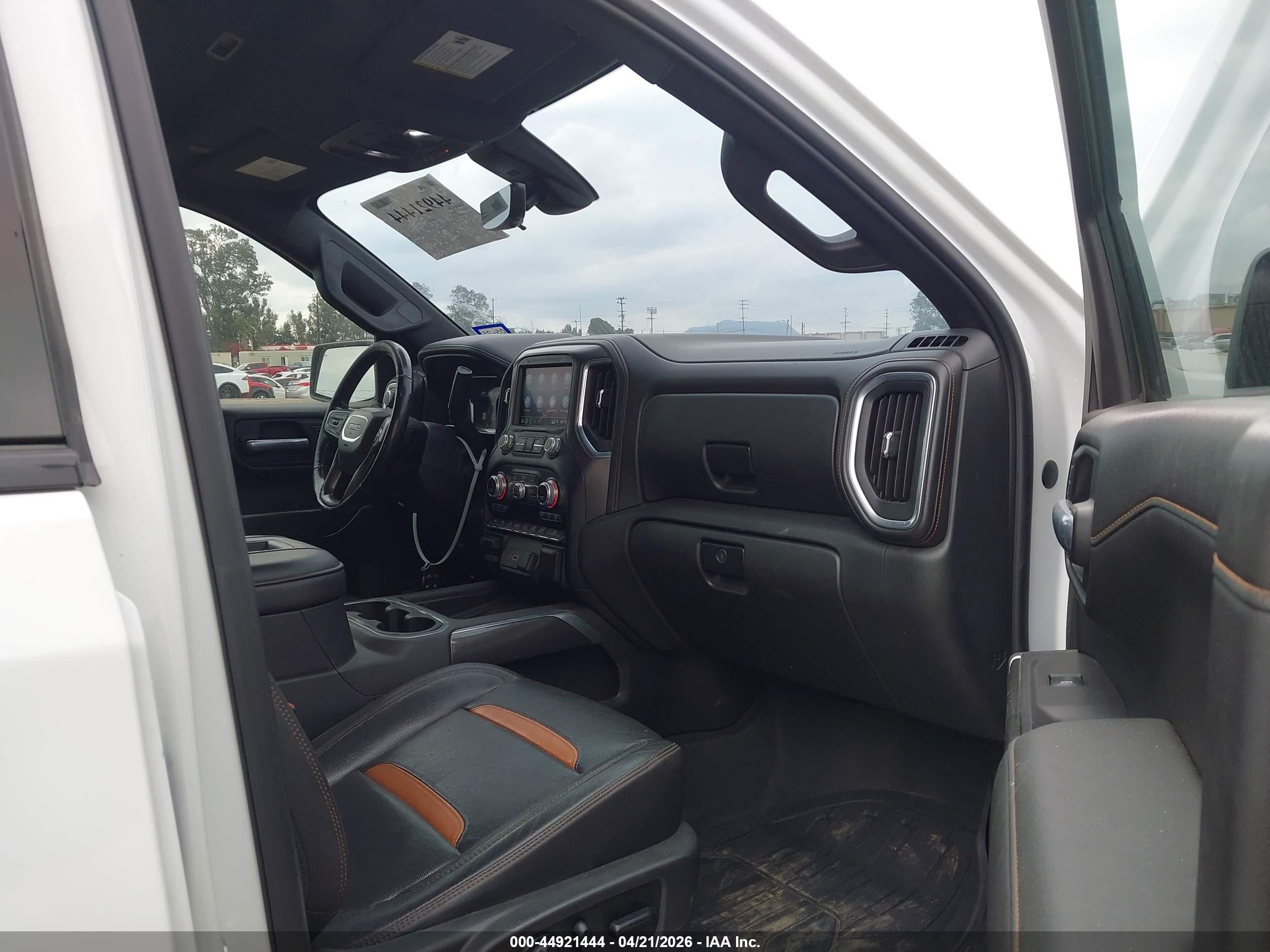 GMC SIERRA image 5