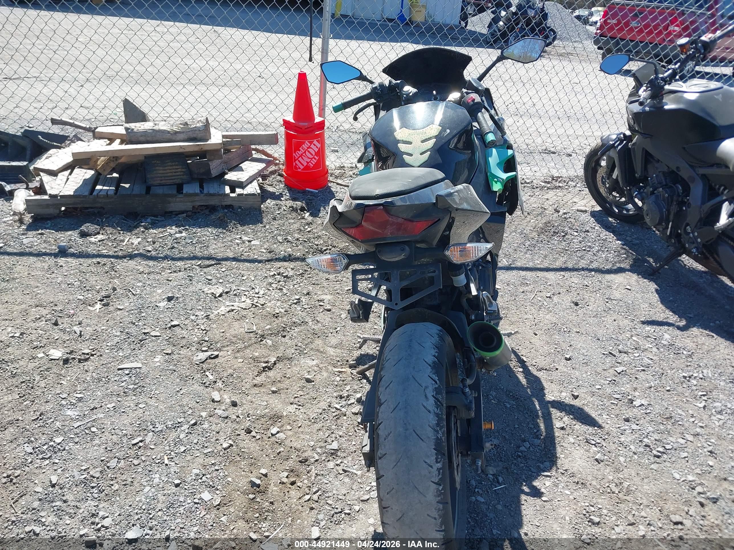 KAWASAKI EX400 image 6