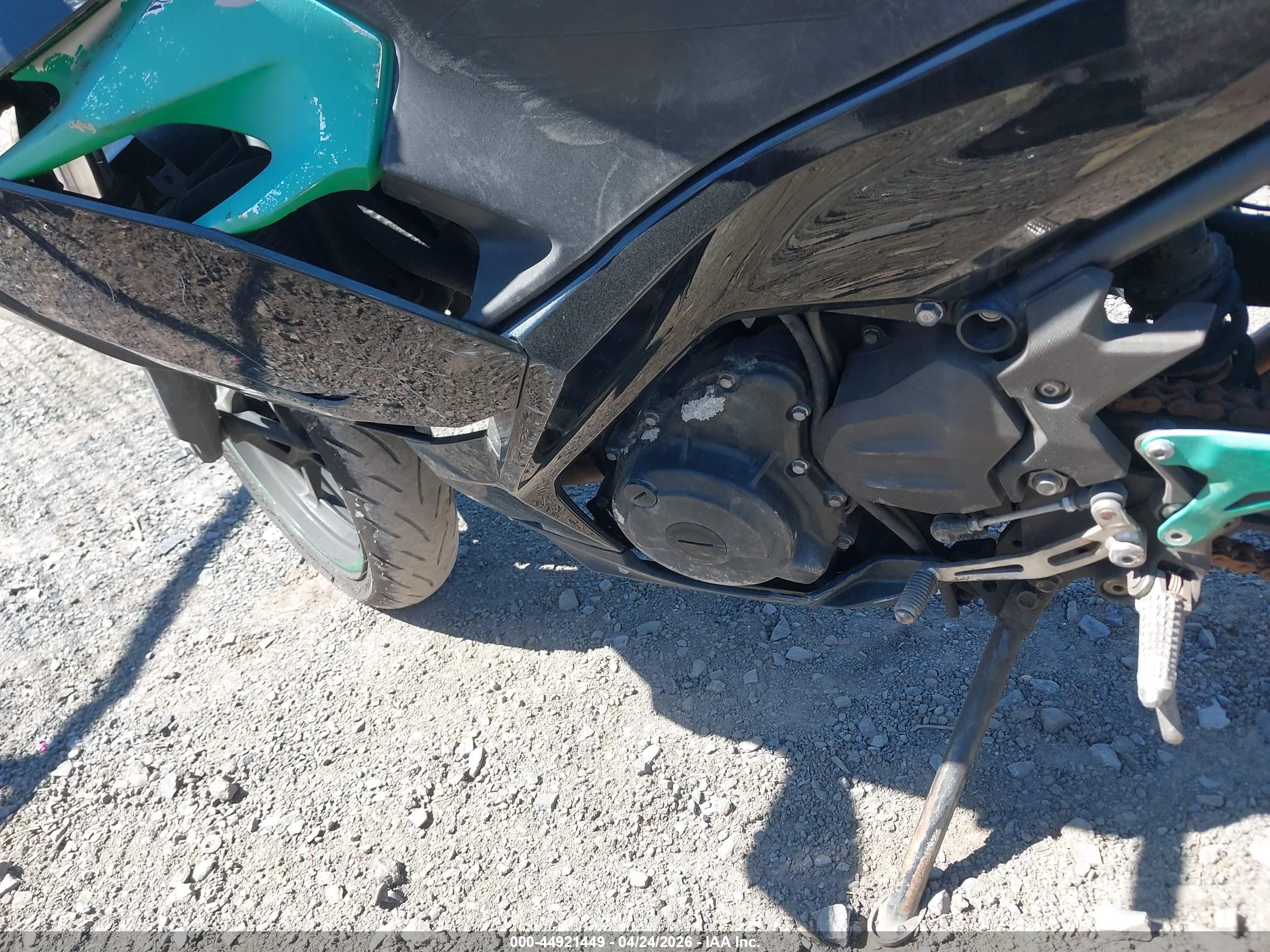 KAWASAKI EX400 image 9