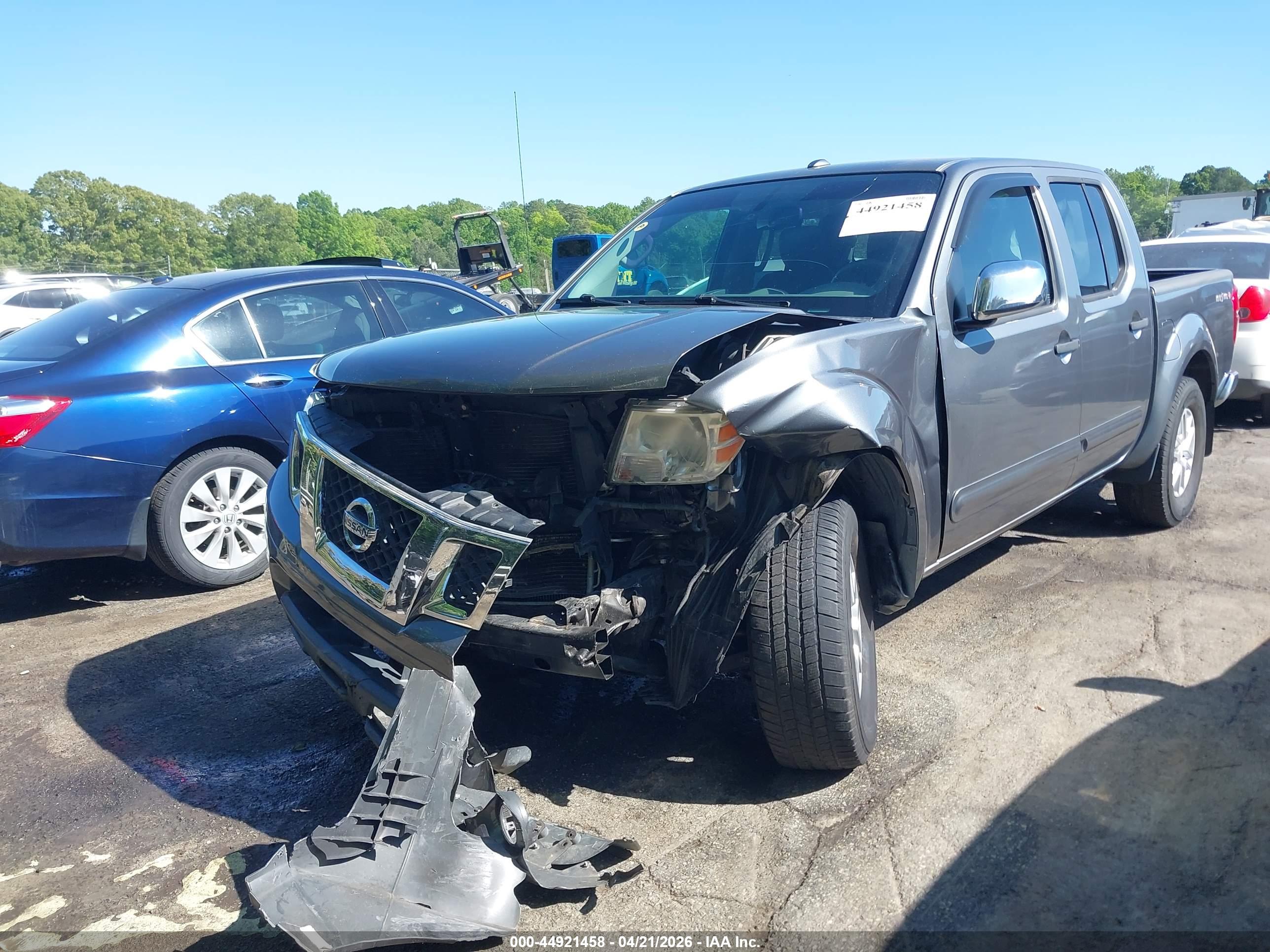 NISSAN FRONTIER image 2