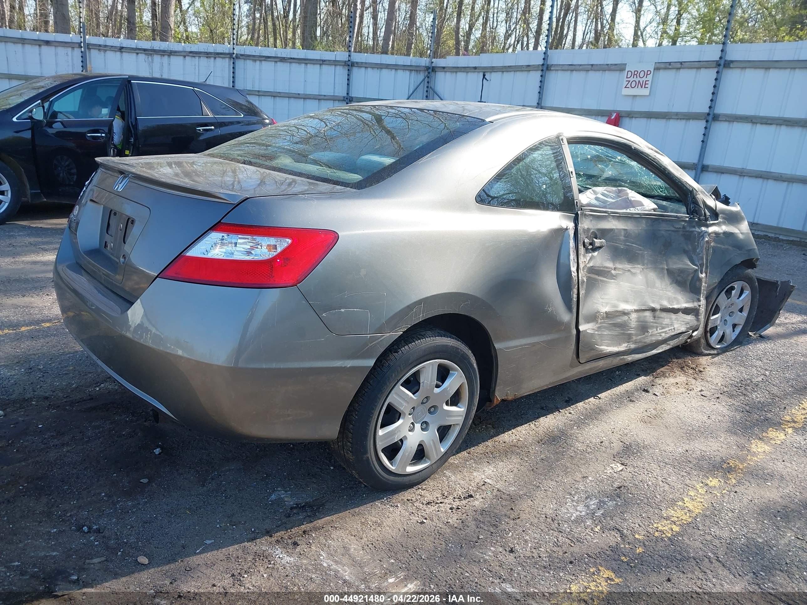 HONDA CIVIC image 4