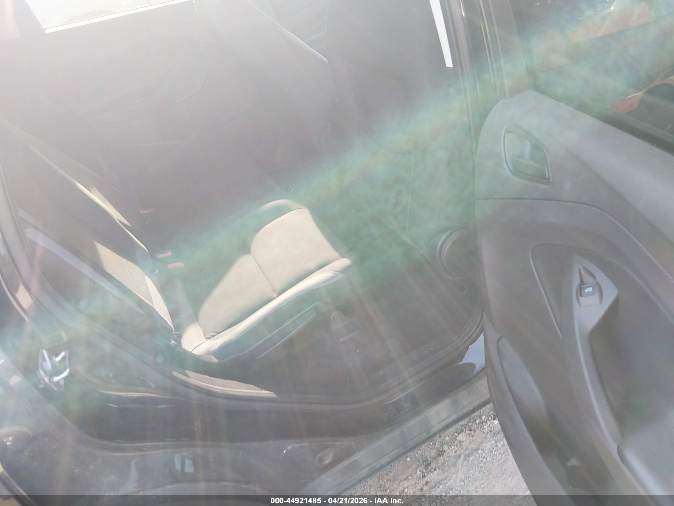 FORD ESCAPE image 8