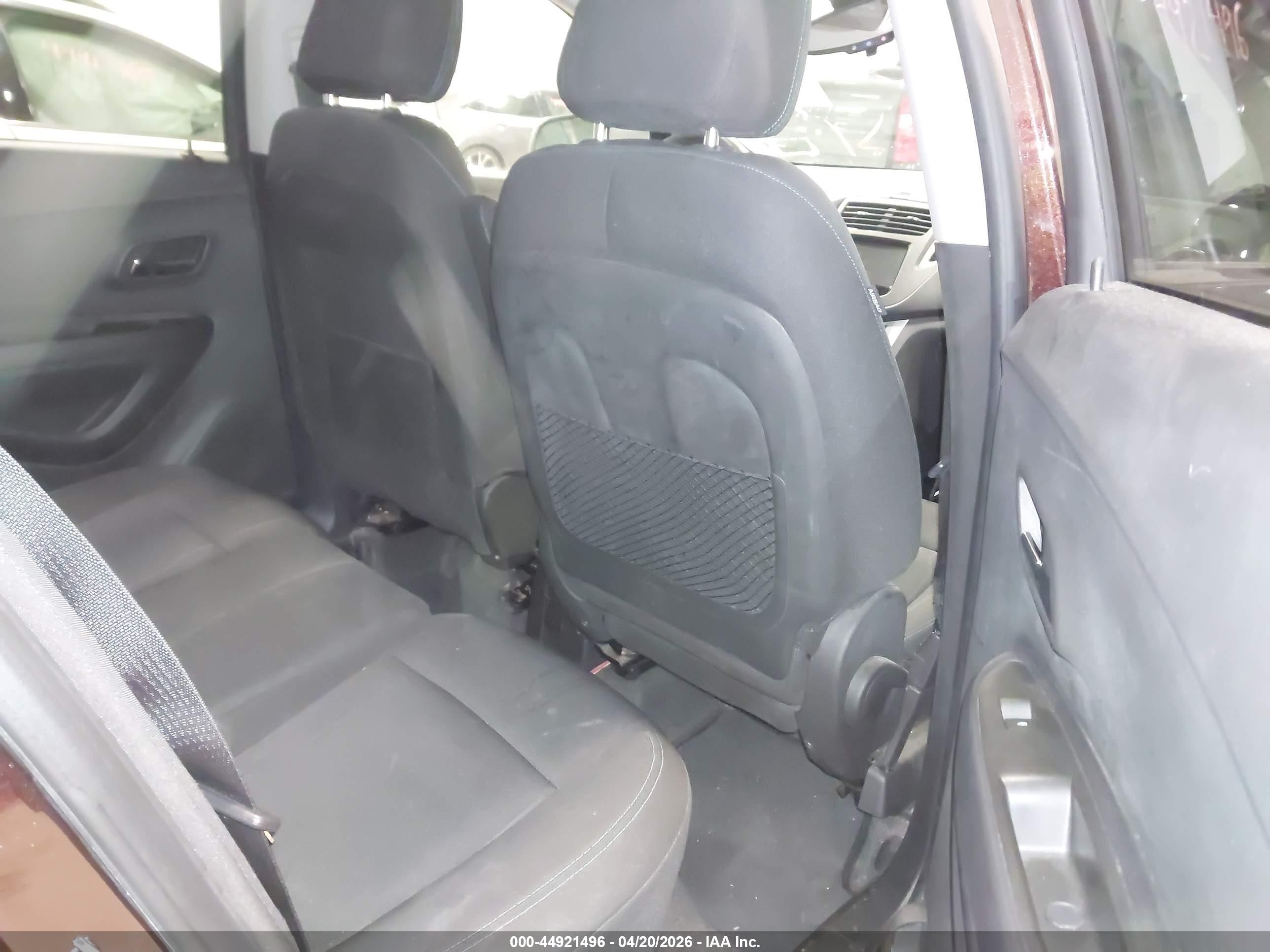 CHEVROLET TRAX image 8