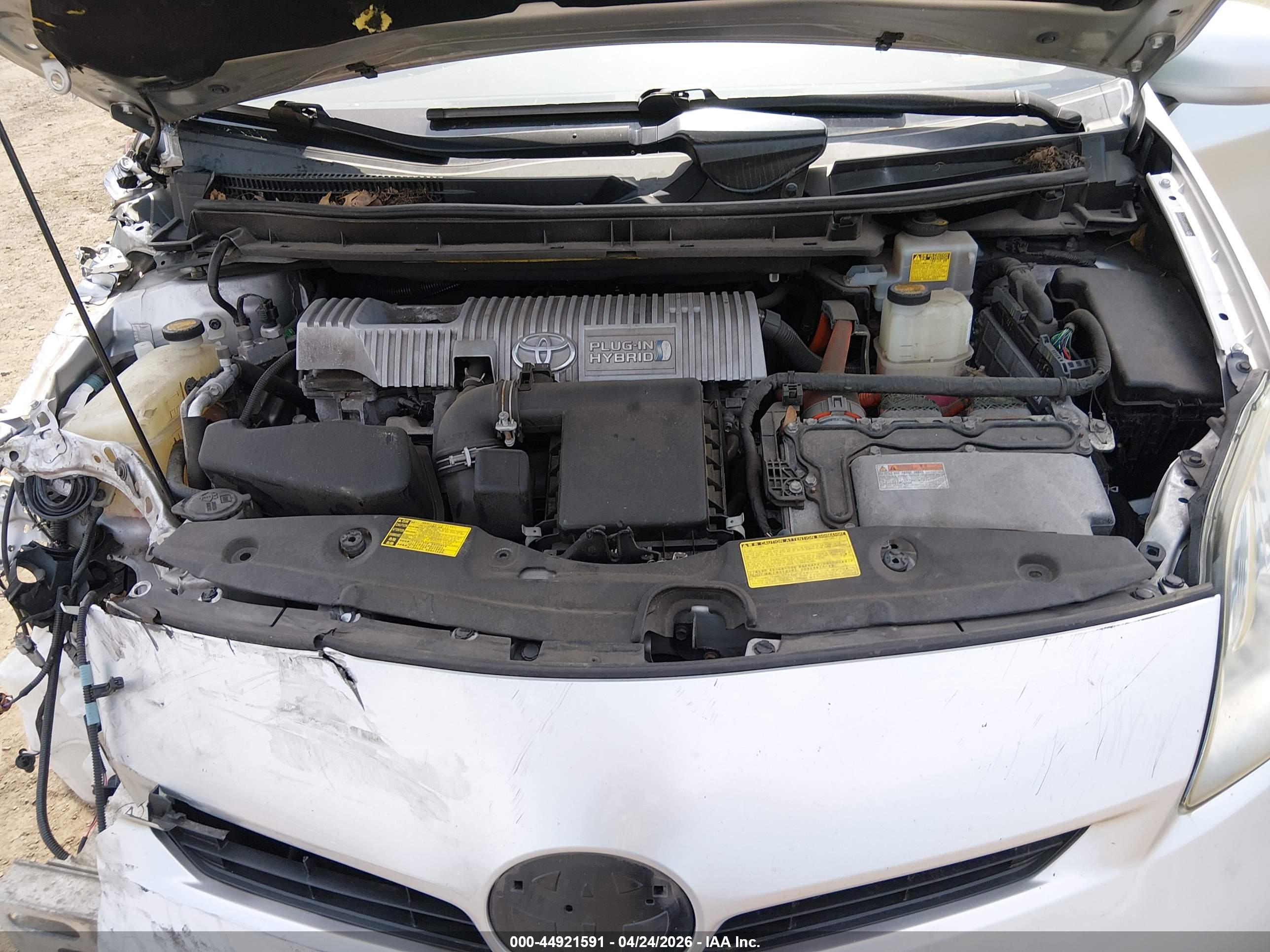 TOYOTA PRIUS image 10
