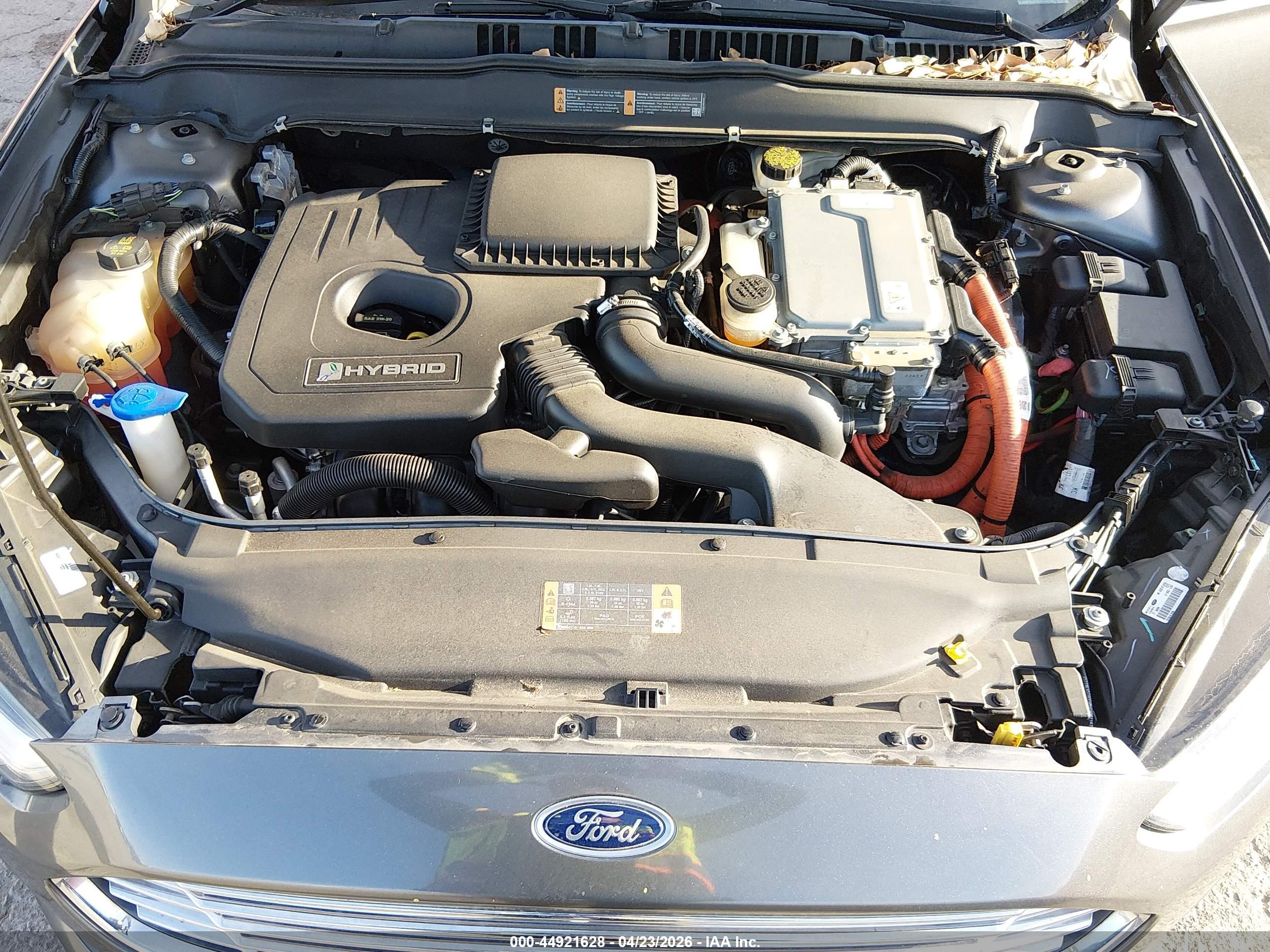 FORD FUSION image 10