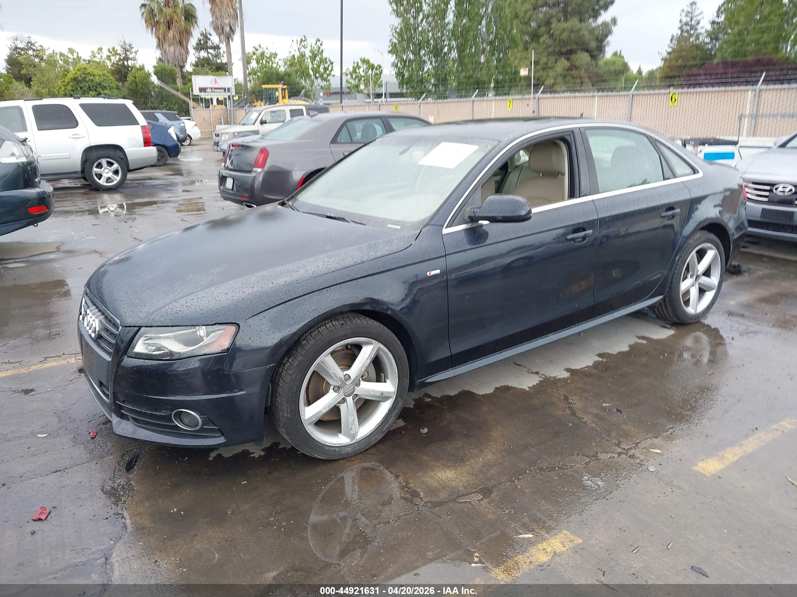 AUDI A4 image 2