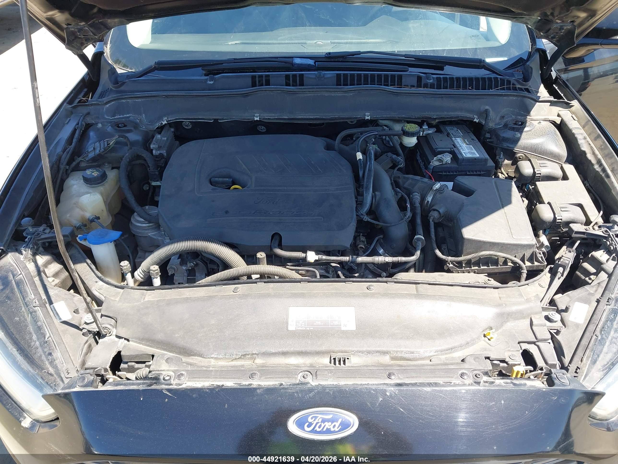 FORD FUSION image 10