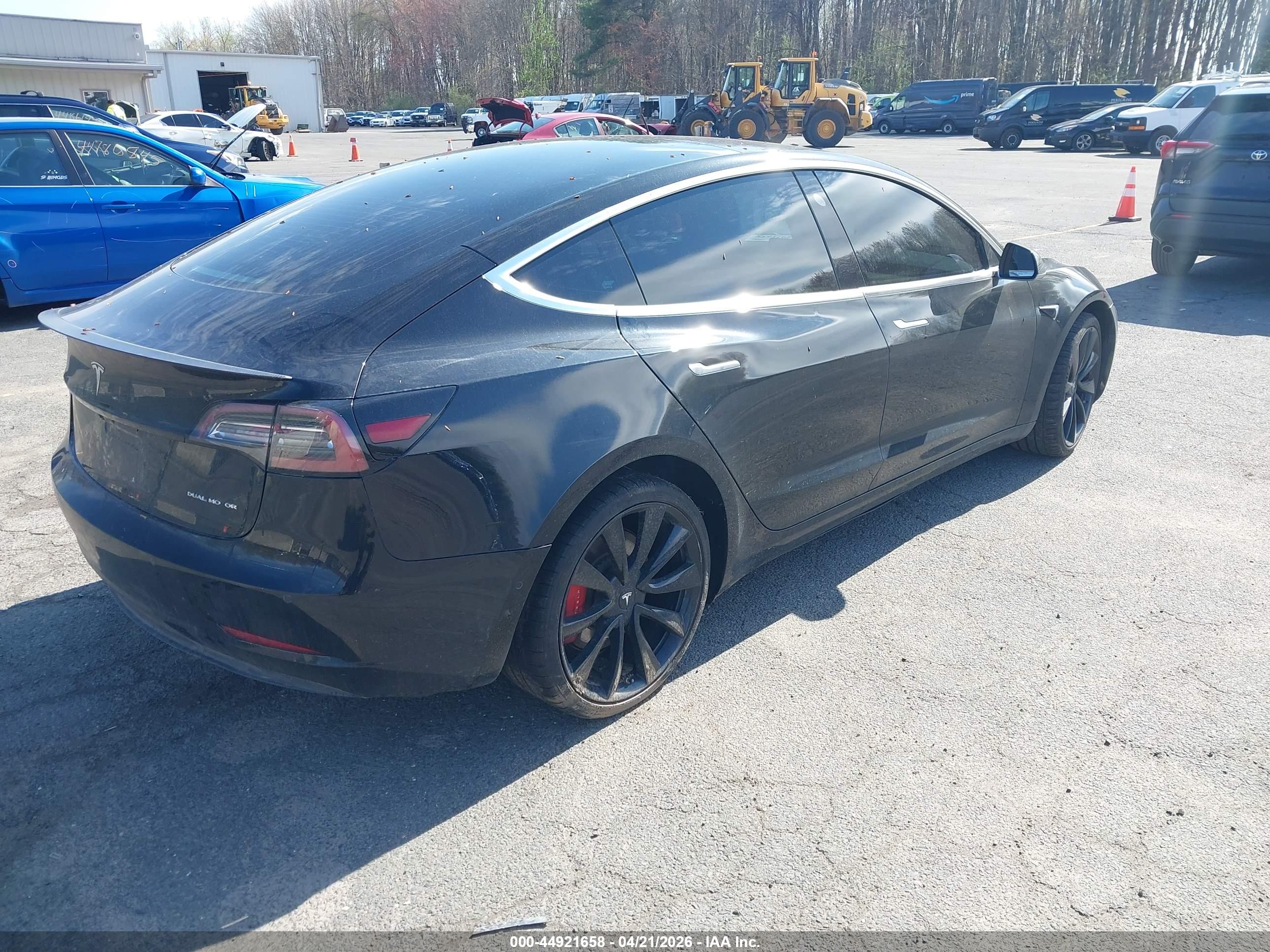 TESLA MODEL image 4