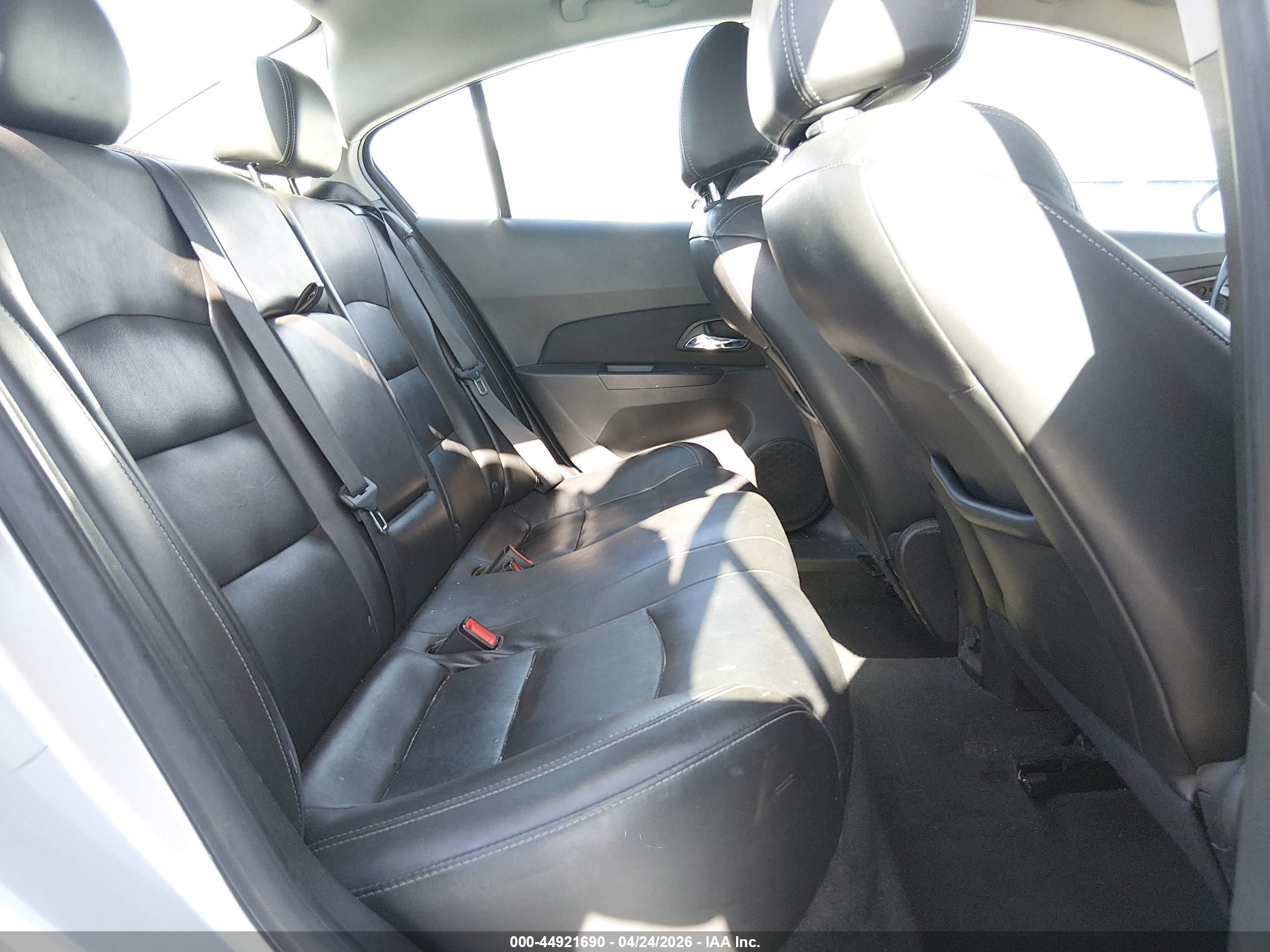 CHEVROLET CRUZE image 8