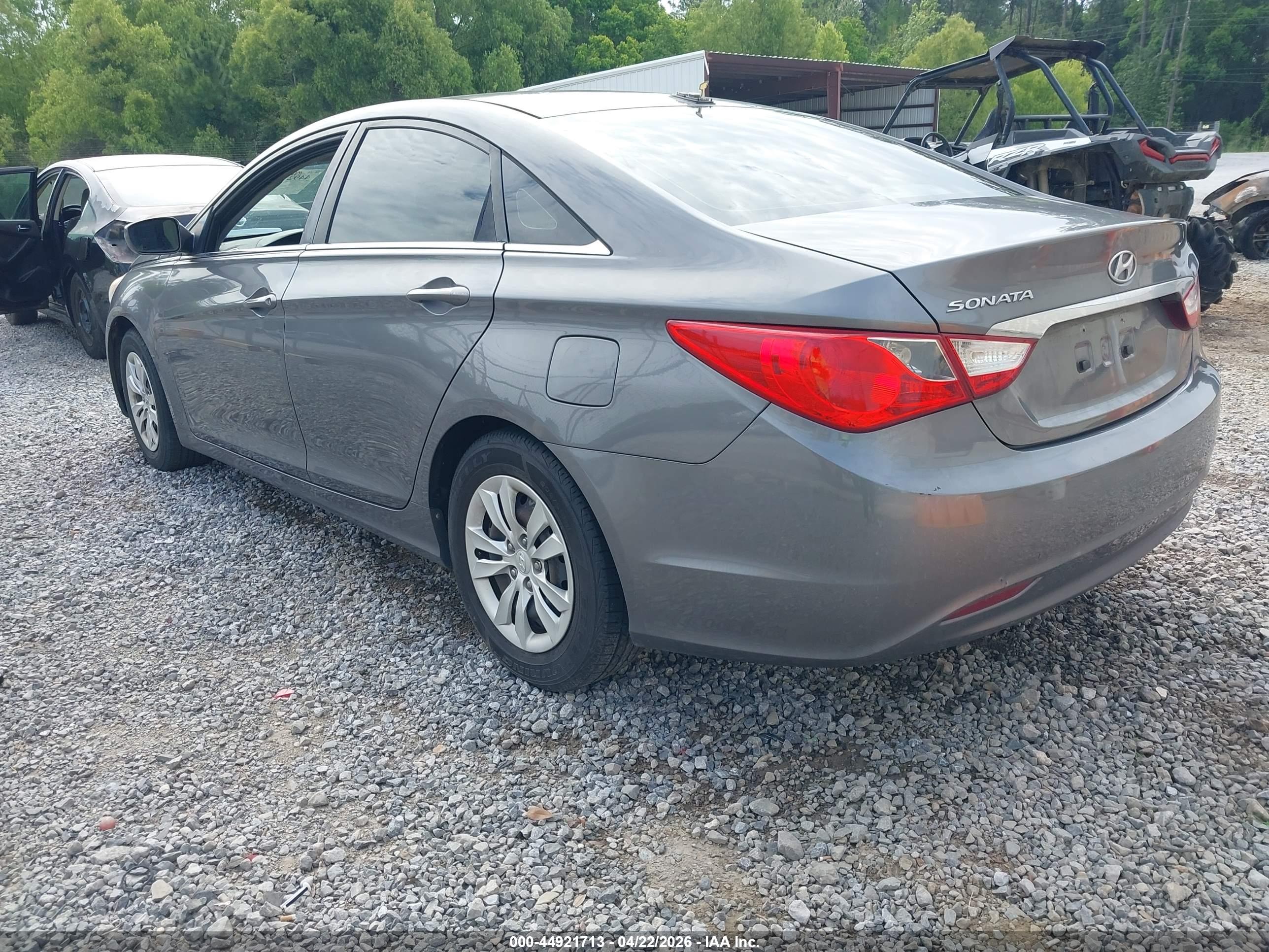 HYUNDAI SONATA image 3