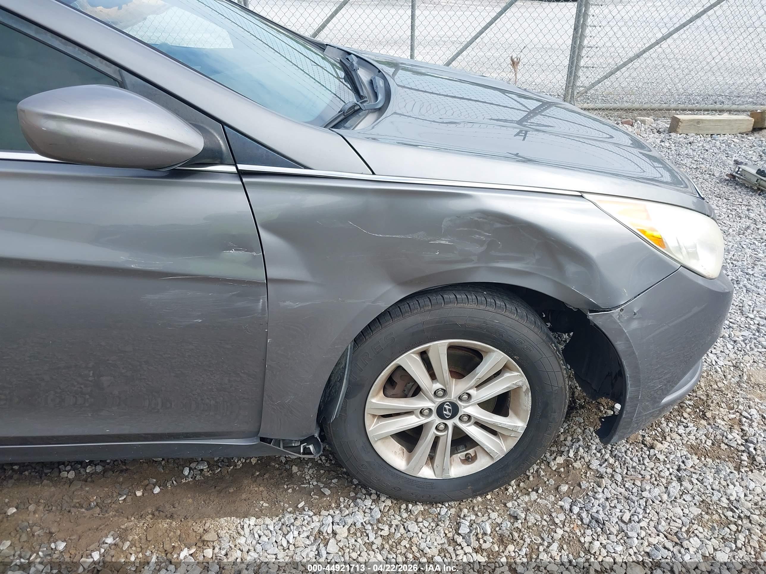 HYUNDAI SONATA image 6