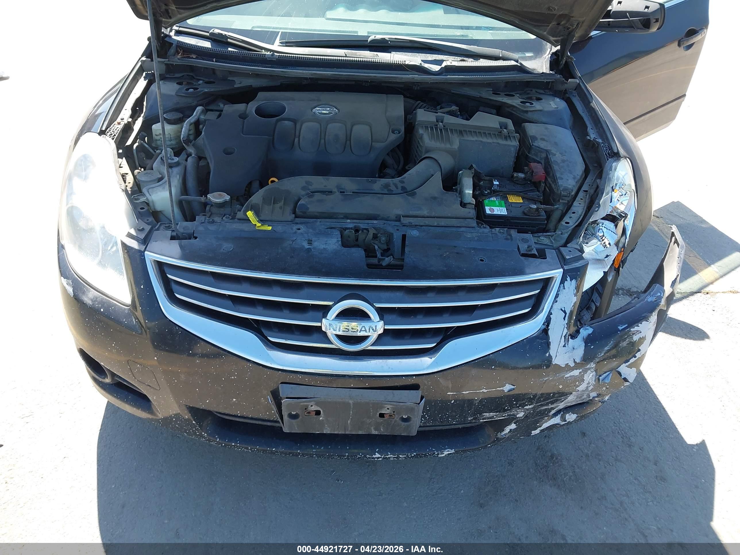 NISSAN ALTIMA image 10